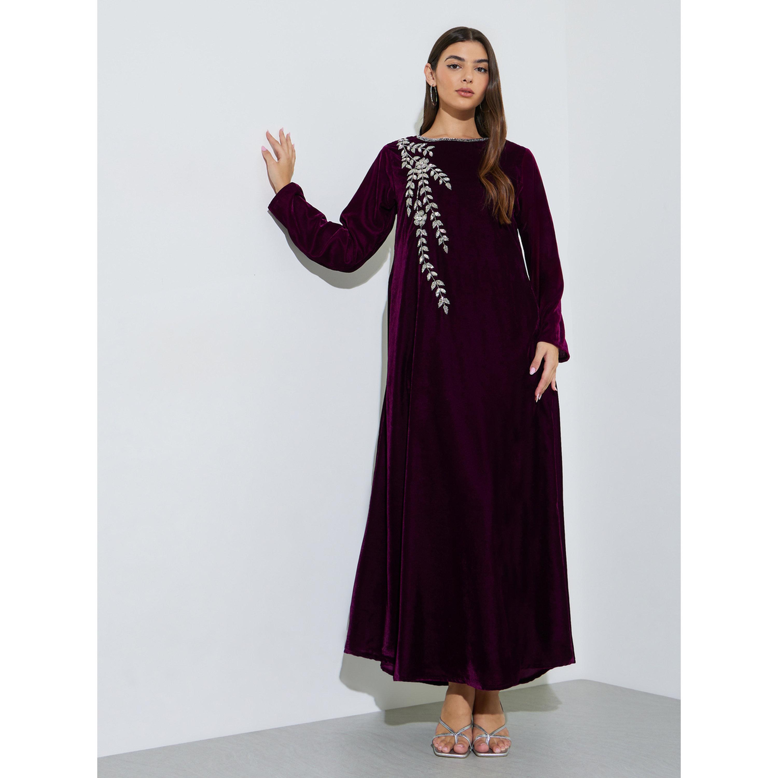 Amirah X Styli Purple Long Sleeves Velvet Jalabiya with Intricate Hand Embroidery-women-arabicclothing-jalabiyas-image-4