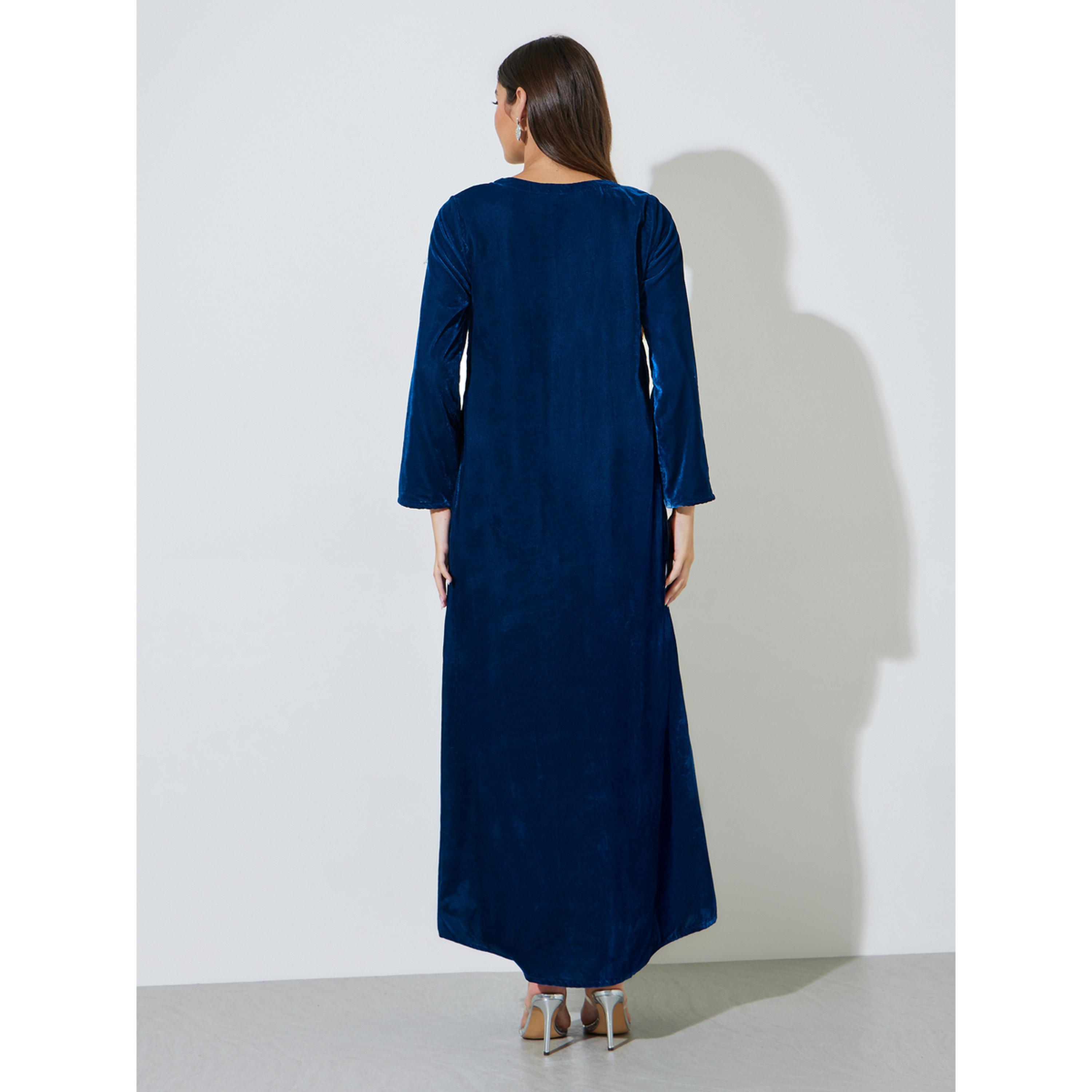 Amirah X Styli Blue Long Sleeves Velvet Jalabiya with Intricate Hand Embroidery-women-arabicclothing-jalabiyas-image-4