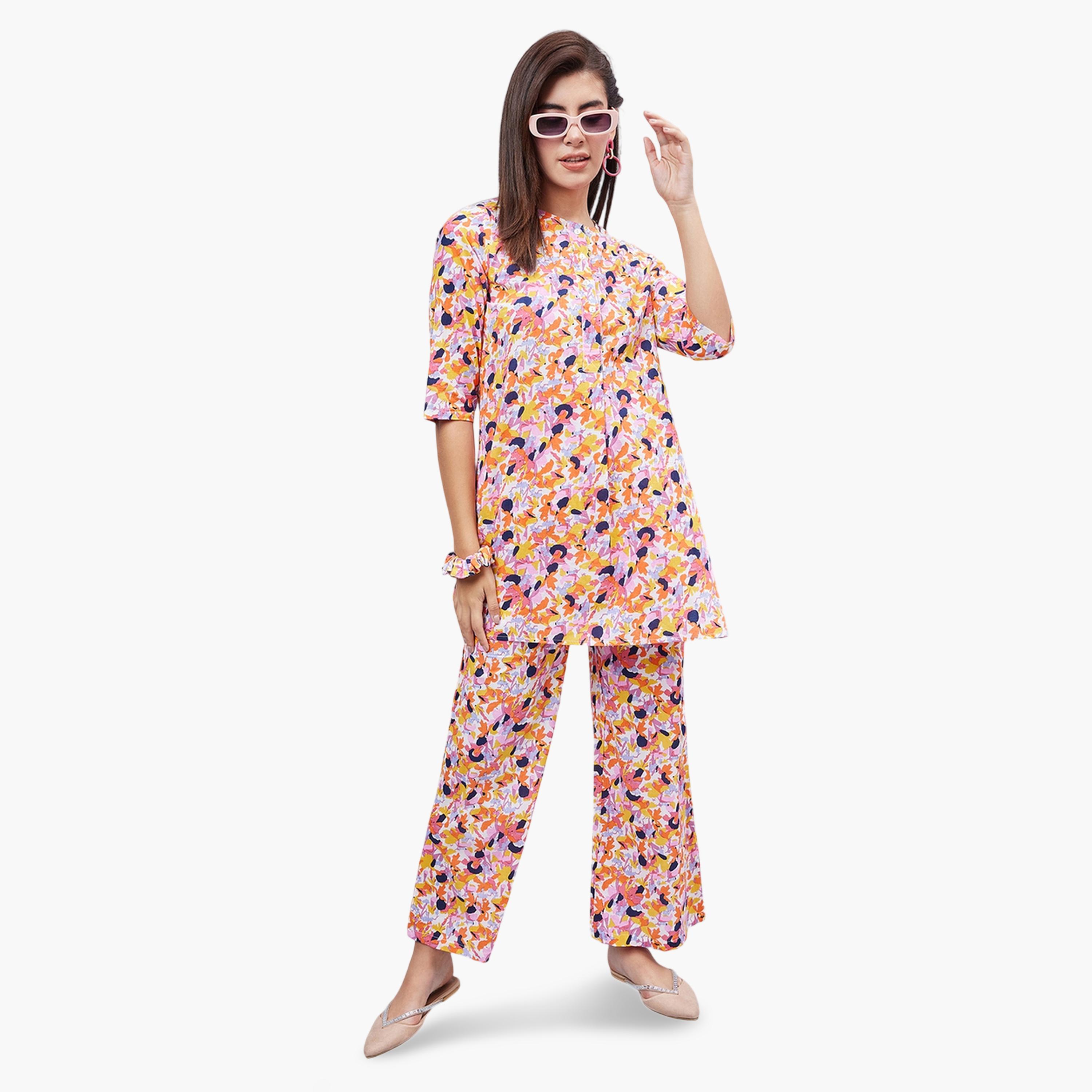 طقم منسق من بنطال وتونيك طويل بطبعة كاملة-women-clothing-coordsets-image-1