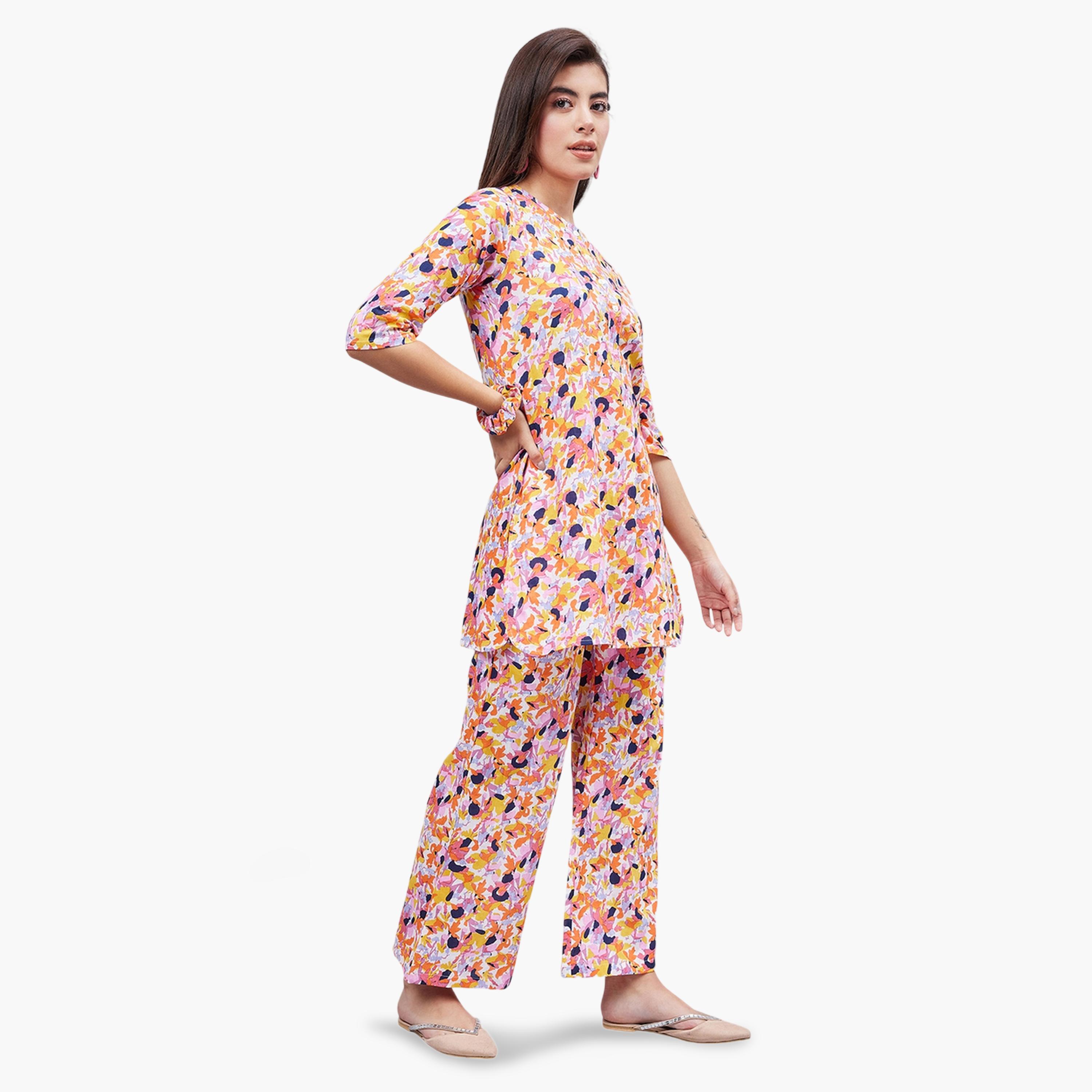 طقم منسق من بنطال وتونيك طويل بطبعة كاملة-women-clothing-coordsets-image-3