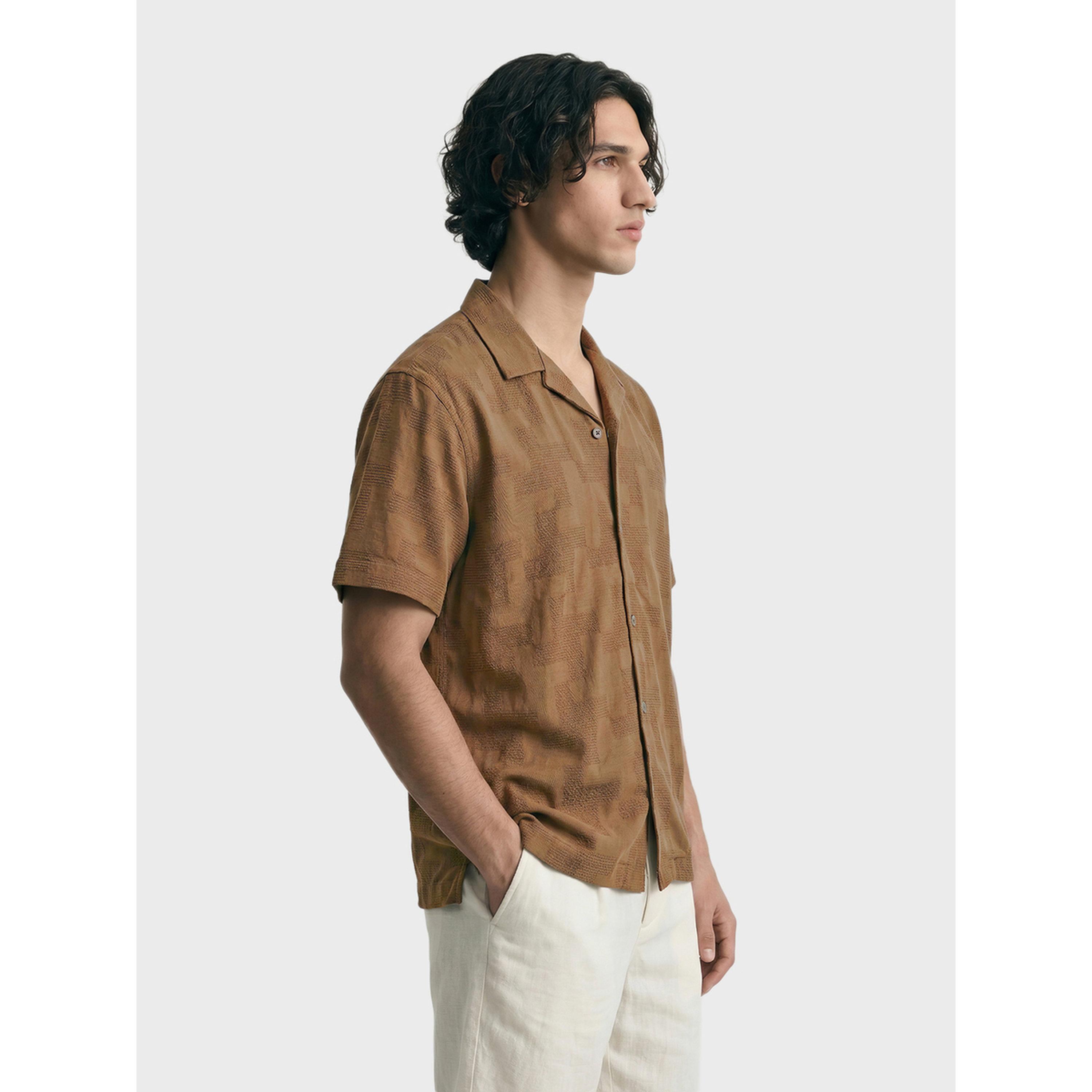 The Indian Garage Co X Styli Men Relaxed Fit Textured Cuban Collar Resortwear Shirt-men-clothing-shirts-image-2