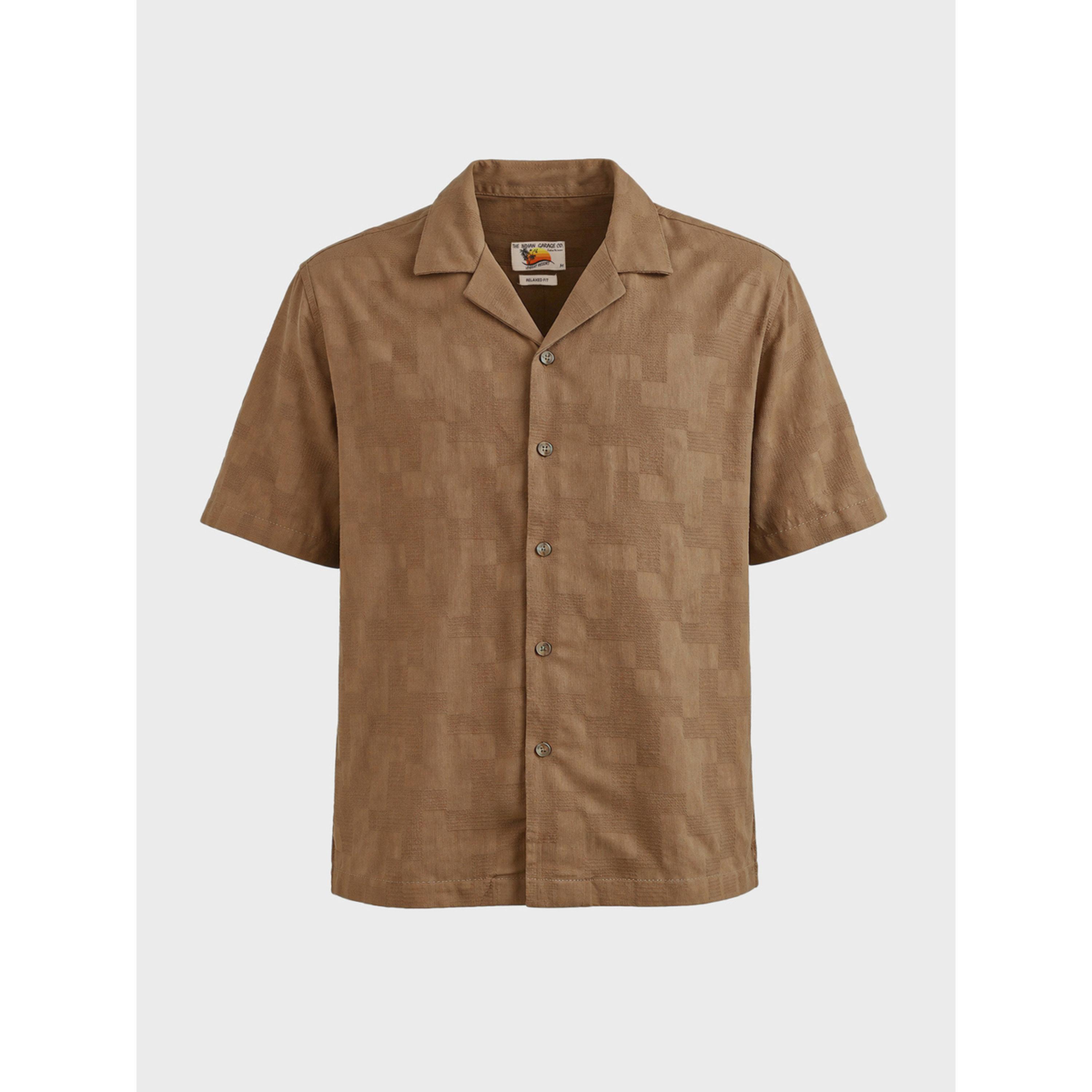 The Indian Garage Co X Styli Men Relaxed Fit Textured Cuban Collar Resortwear Shirt-men-clothing-shirts-image-5