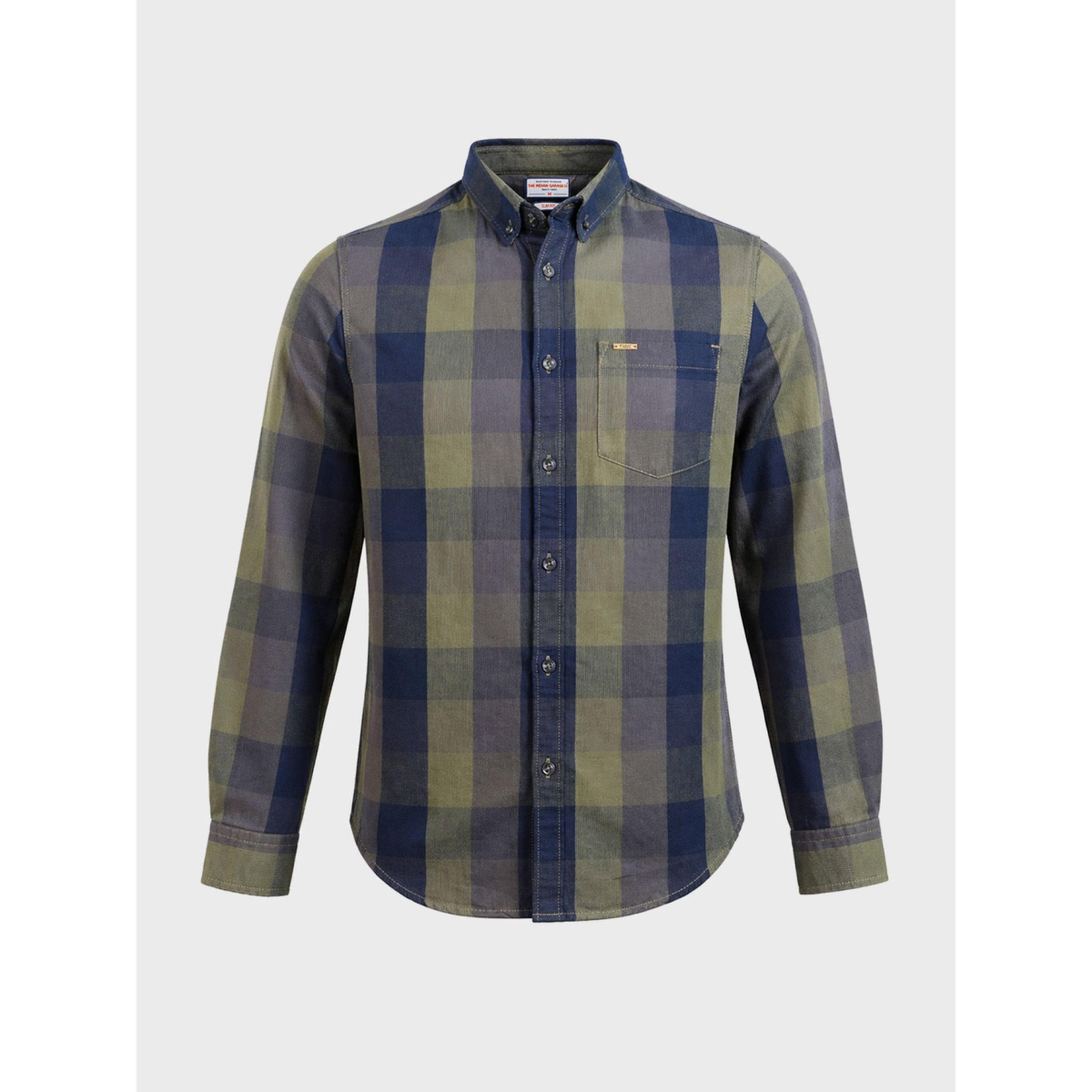 قميص كاجوال بطبعة مربعات بقصة ضيقة وياقة بأزرار للرجال-men-clothing-shirts-image-4