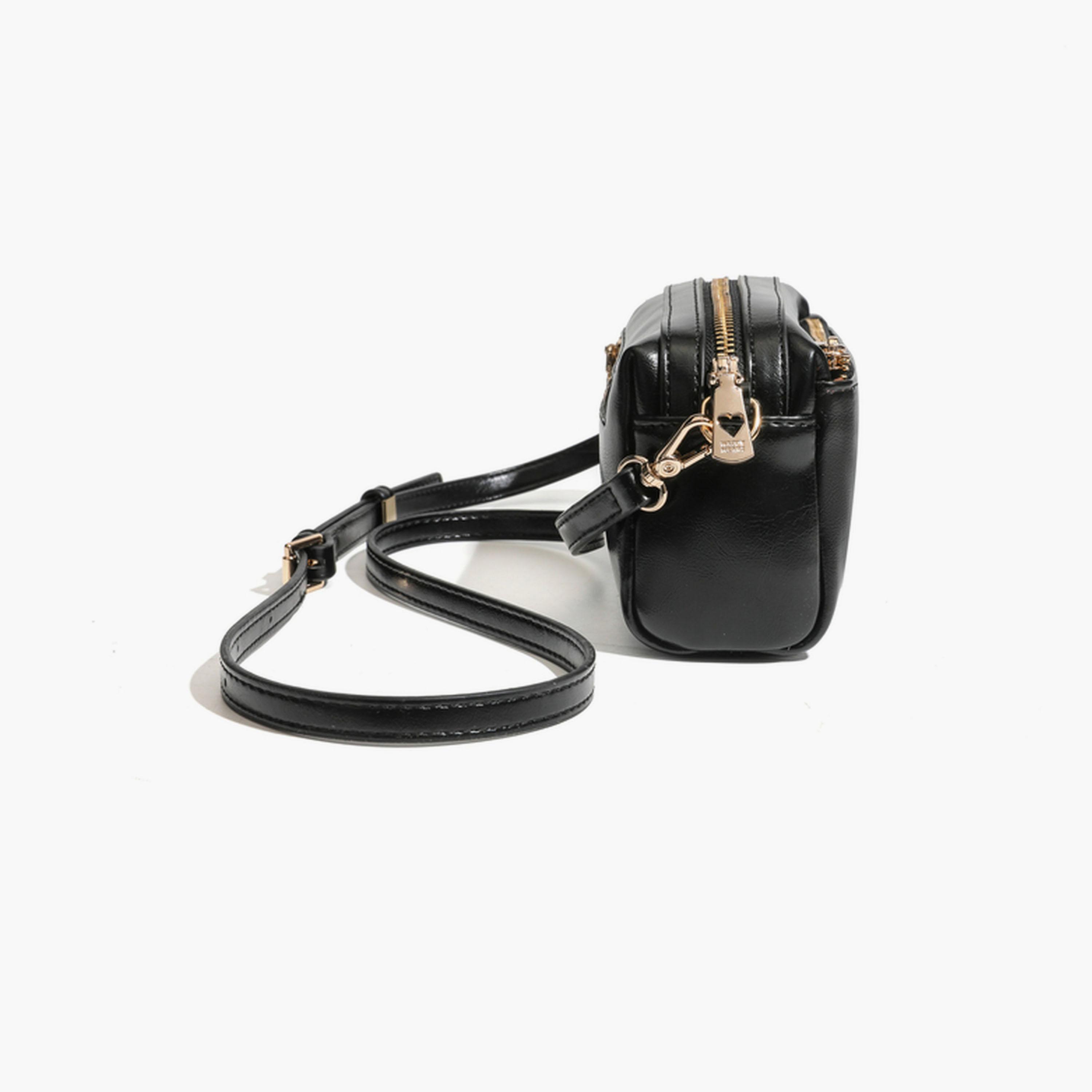 شنطة كروس سادة باللون الأسود-women-bagsandwallets-handbags-image-4