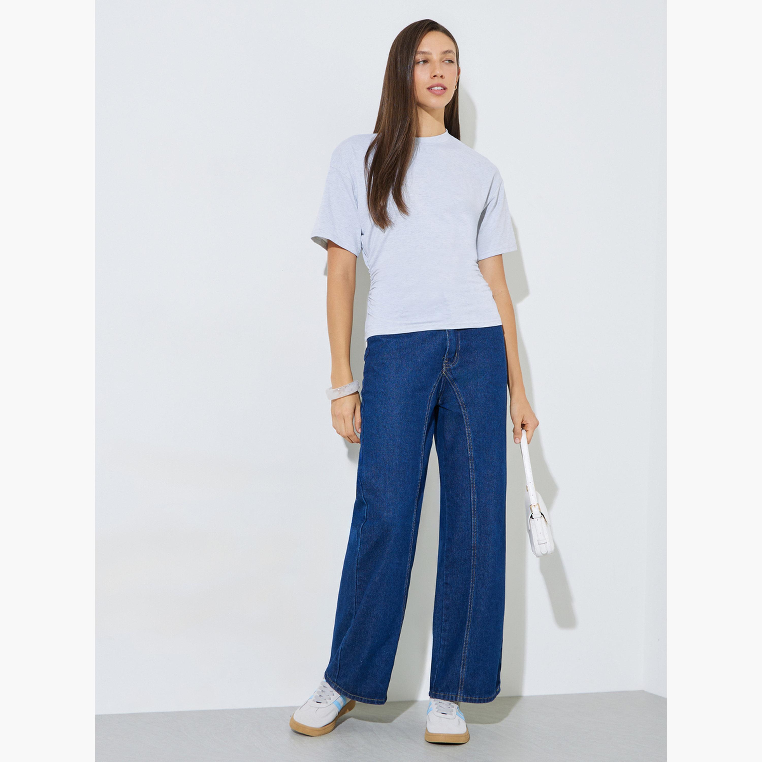تيشيرت بقصة ضيقة وتفاصيل مجمعة-women-clothing-tshirts-image-2