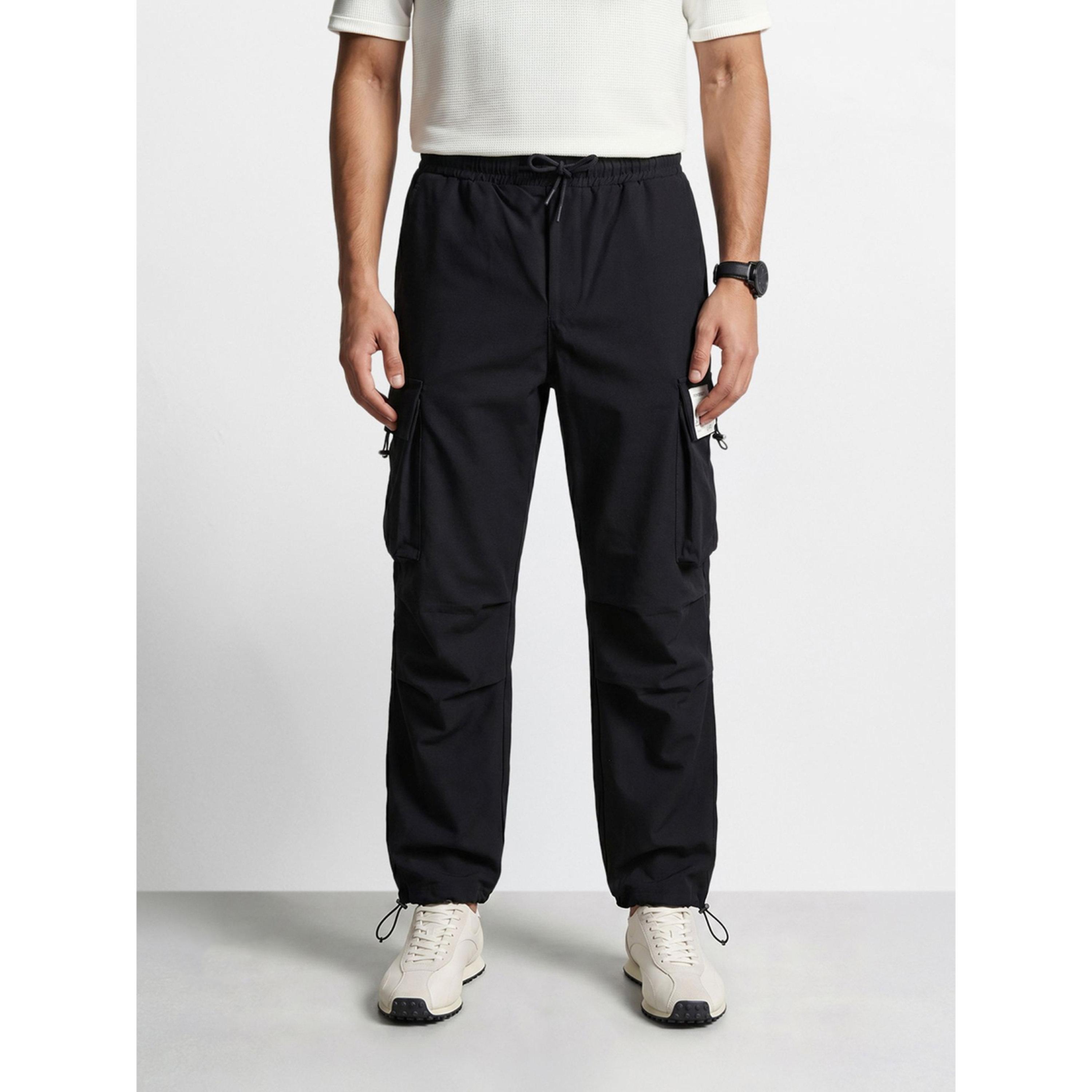 بنطال كارجو سادة بقصة واسعة جداً-men-clothing-joggers-image-1