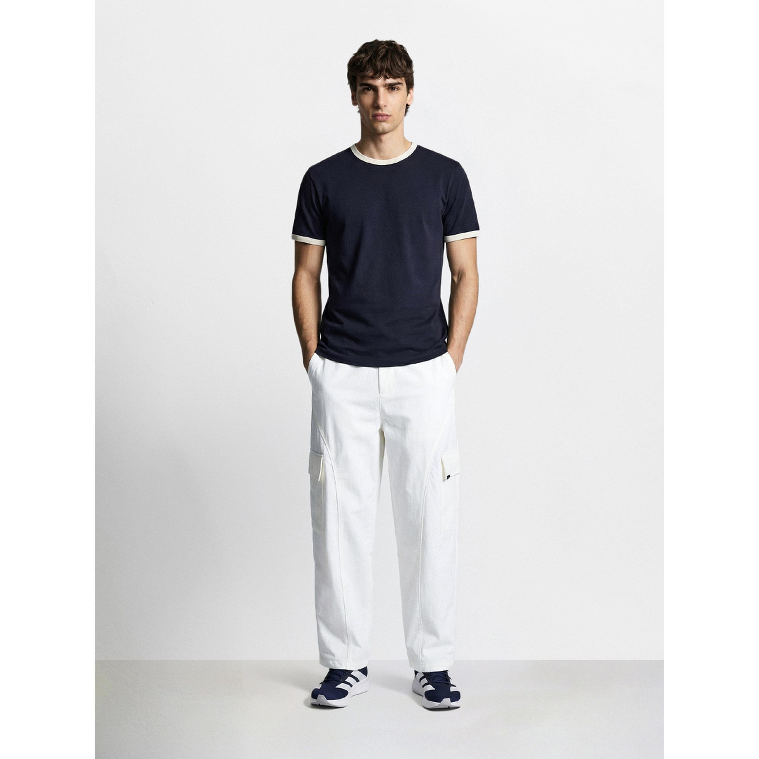 بنطال كارجو سادة بقصة كارجو واسعة جداً-men-clothing-joggers-image-2
