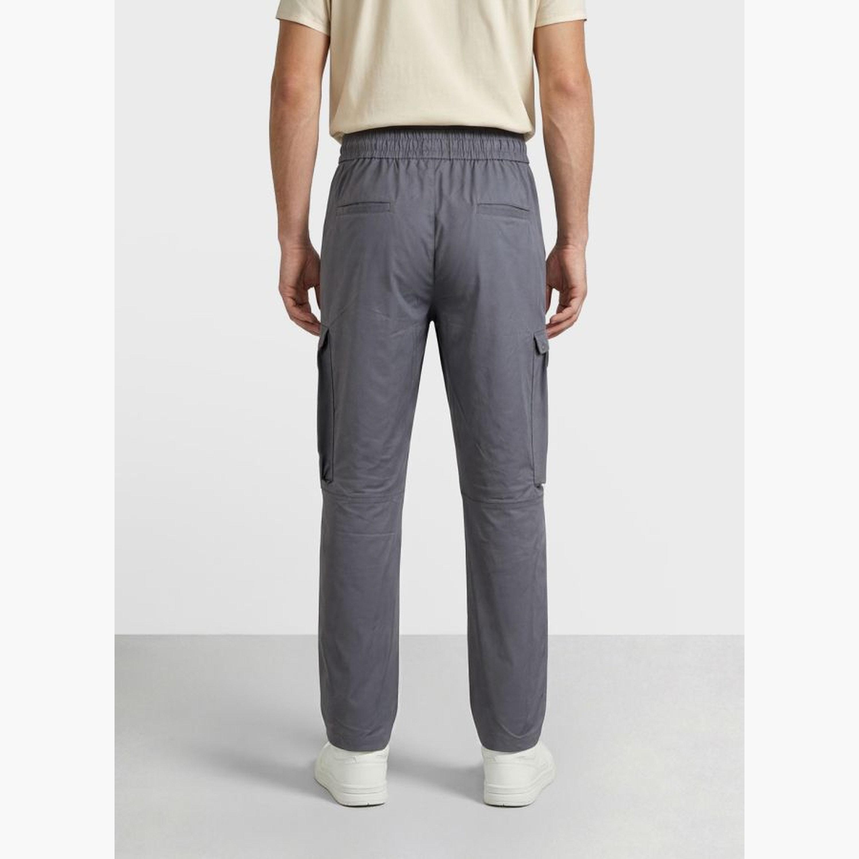 بنطال كارجو سادة بقصة مريحة-men-clothing-bottoms-joggers-image-3