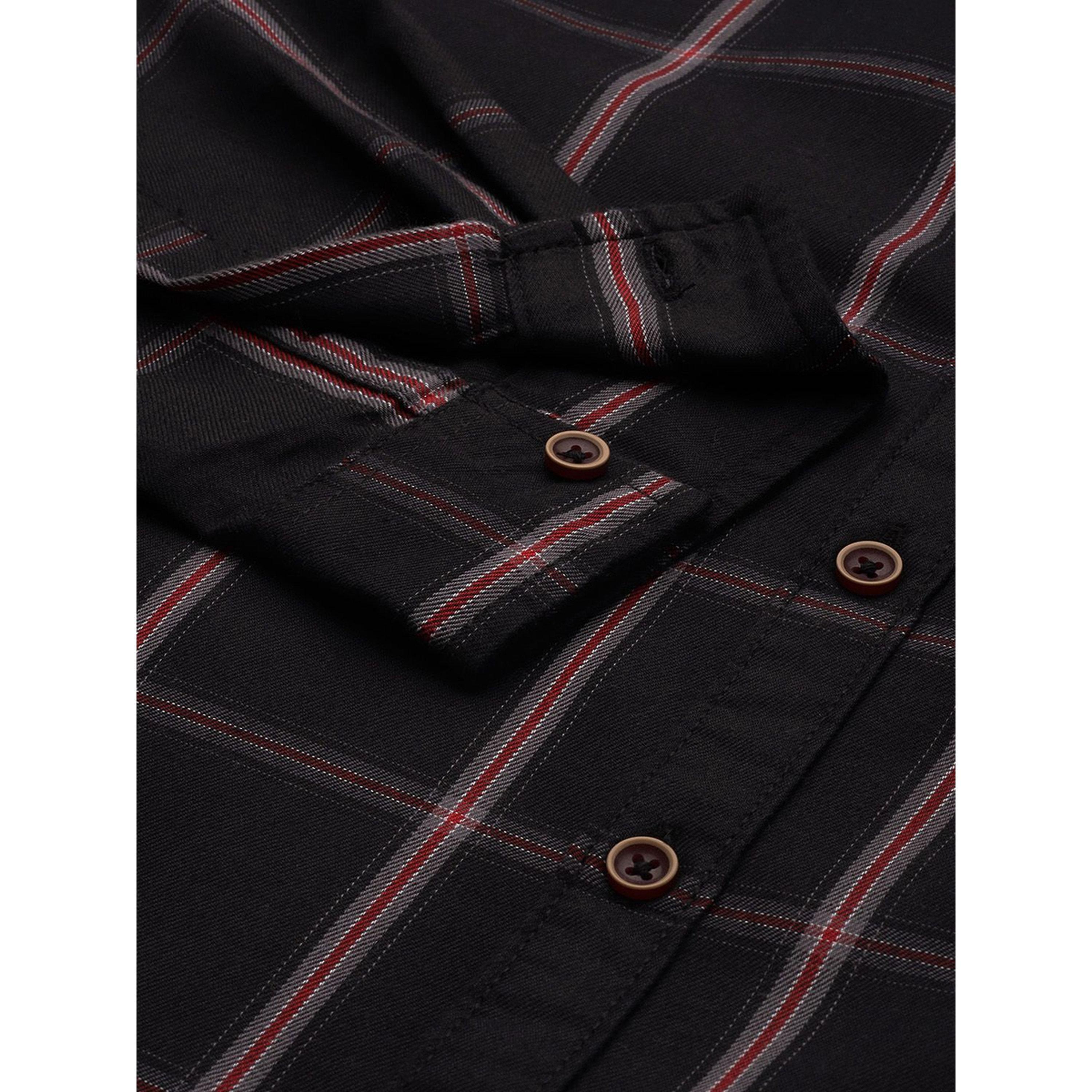 The Indian Garage Co X Styli Men Regular Fit Checked Cutaway Collar Casual Shirt-men-clothing-shirts-image-4