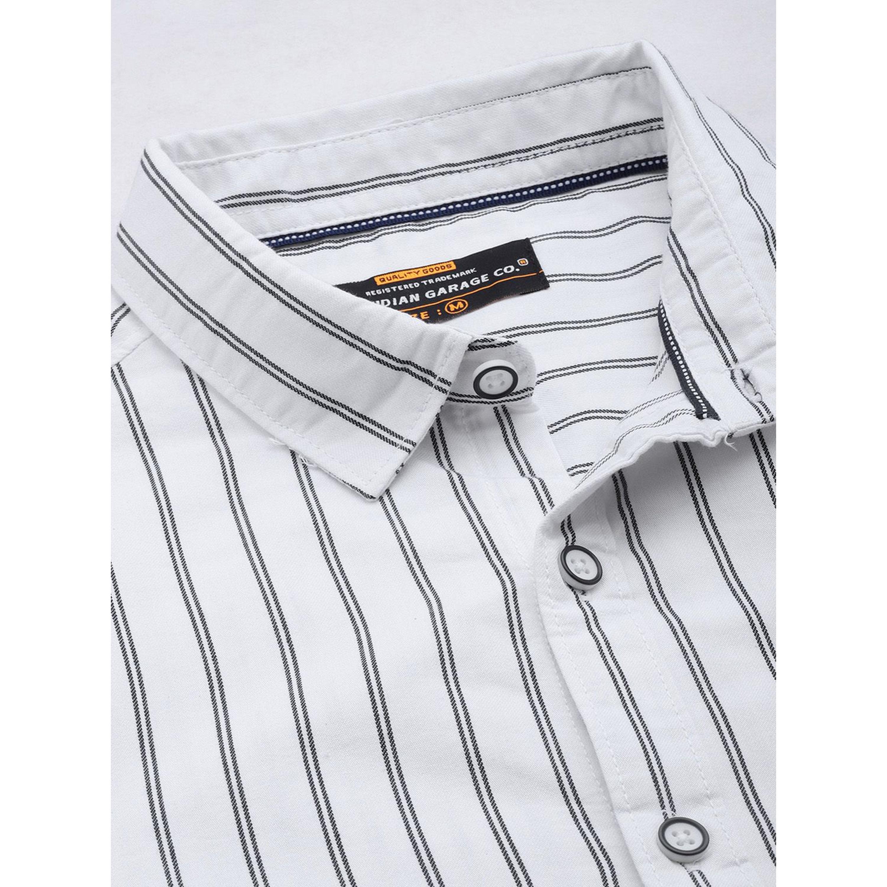 قميص كاجوال مخطط بقصة عادية وياقة مقصوصة للرجال-men-clothing-shirts-image-4