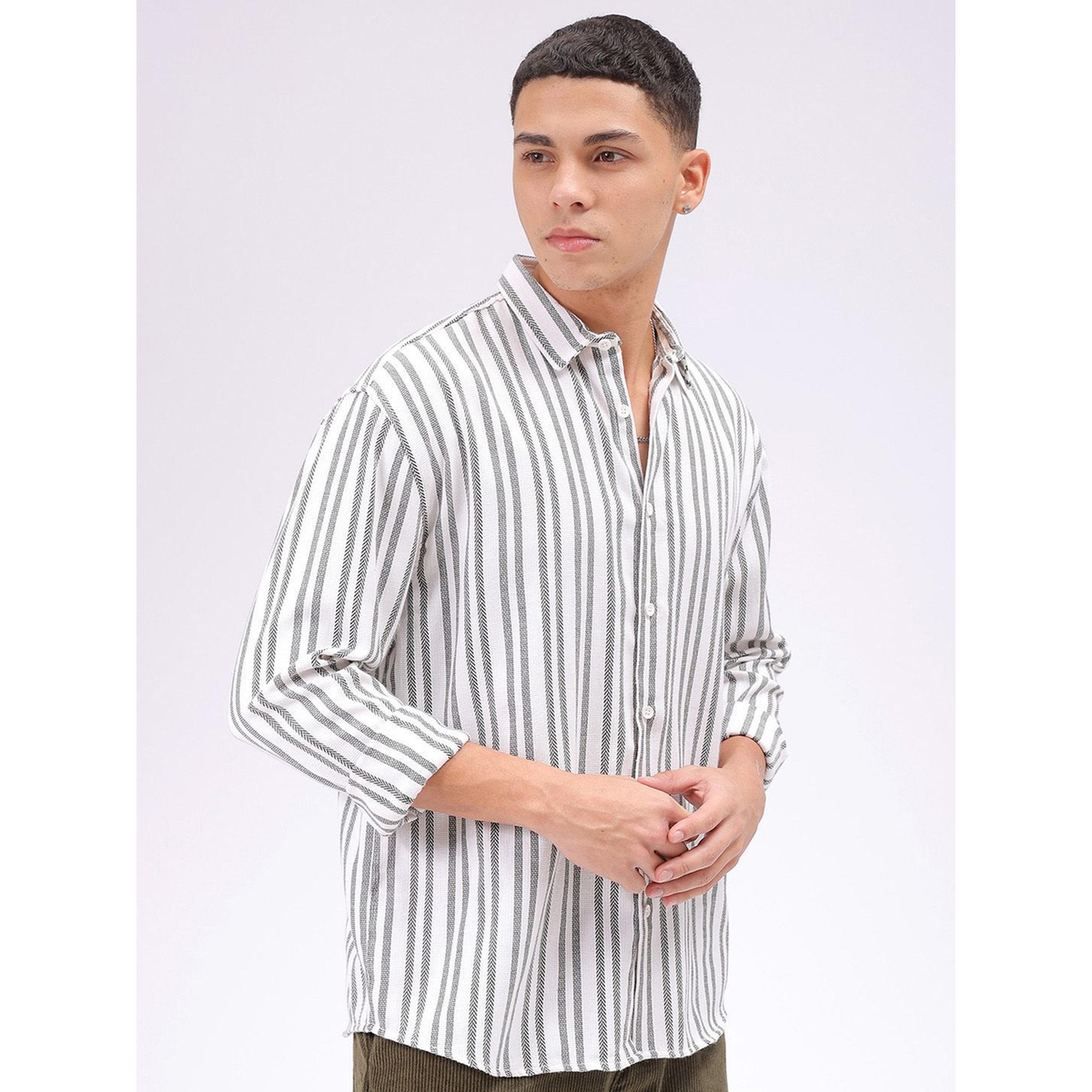 The Indian Garage Co X Styli Men Relaxed Striped Cutaway Collar Resort Shirt-men-clothing-shirts-image-4