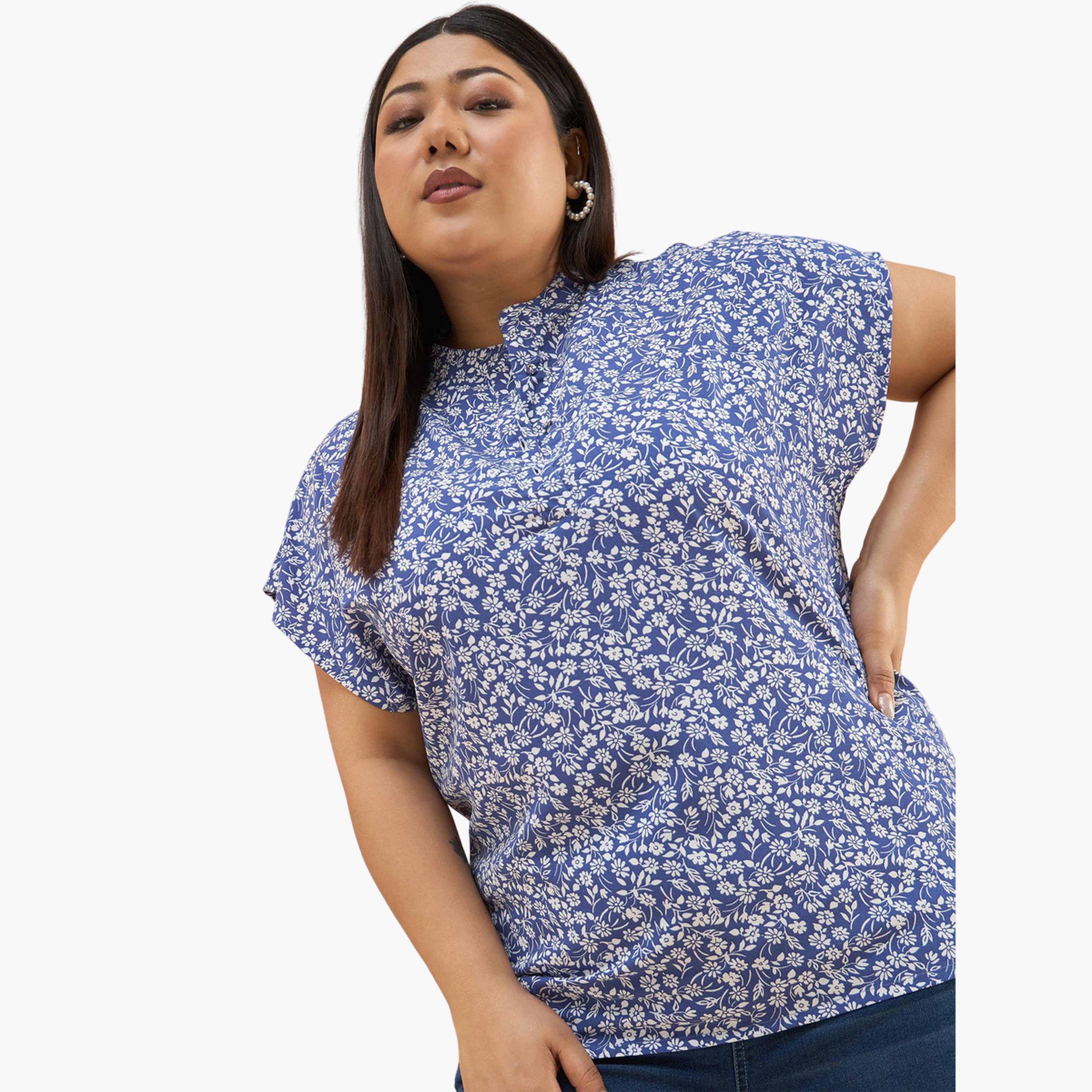 بلوزة بمقاس كبير أزرق بطبعة زهور صغيرة وياقة صينية بقصة مستقيمة-women-clothing-plussize-shirtsandblouses-blouses-image-4