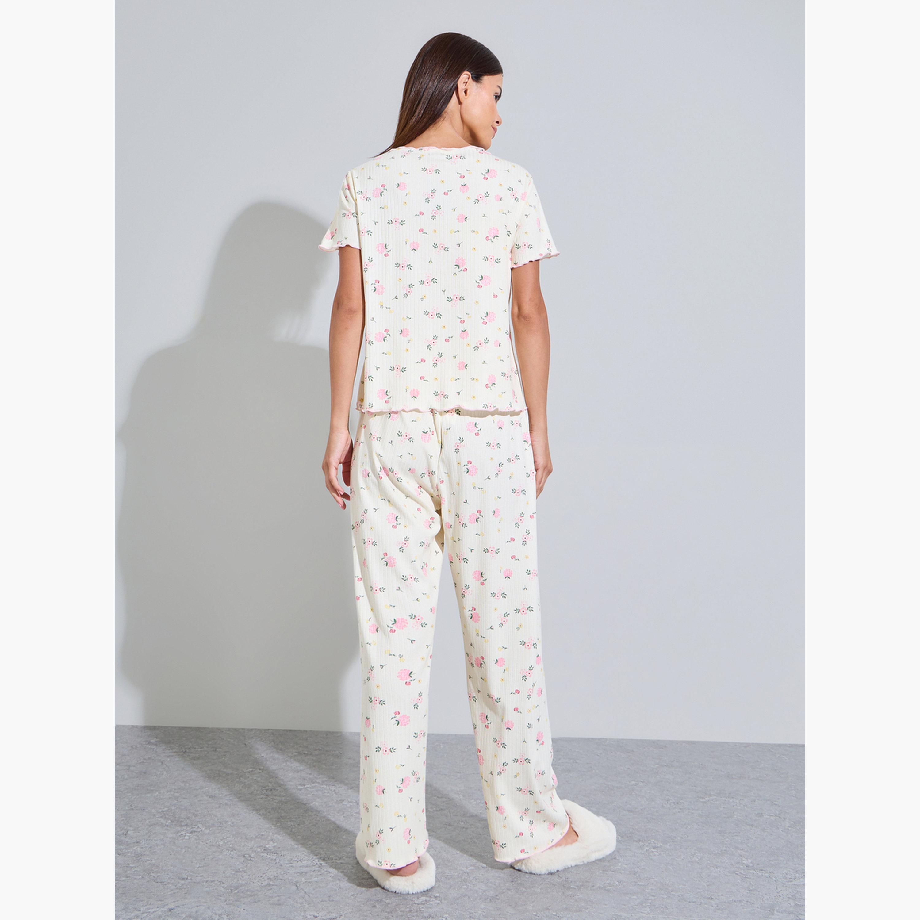 ستايلي - طقم بيجاما وبلوزة بلون كريمي بنقشة زهور-women-clothing-nightwear-pyjamas-longsets-image-3