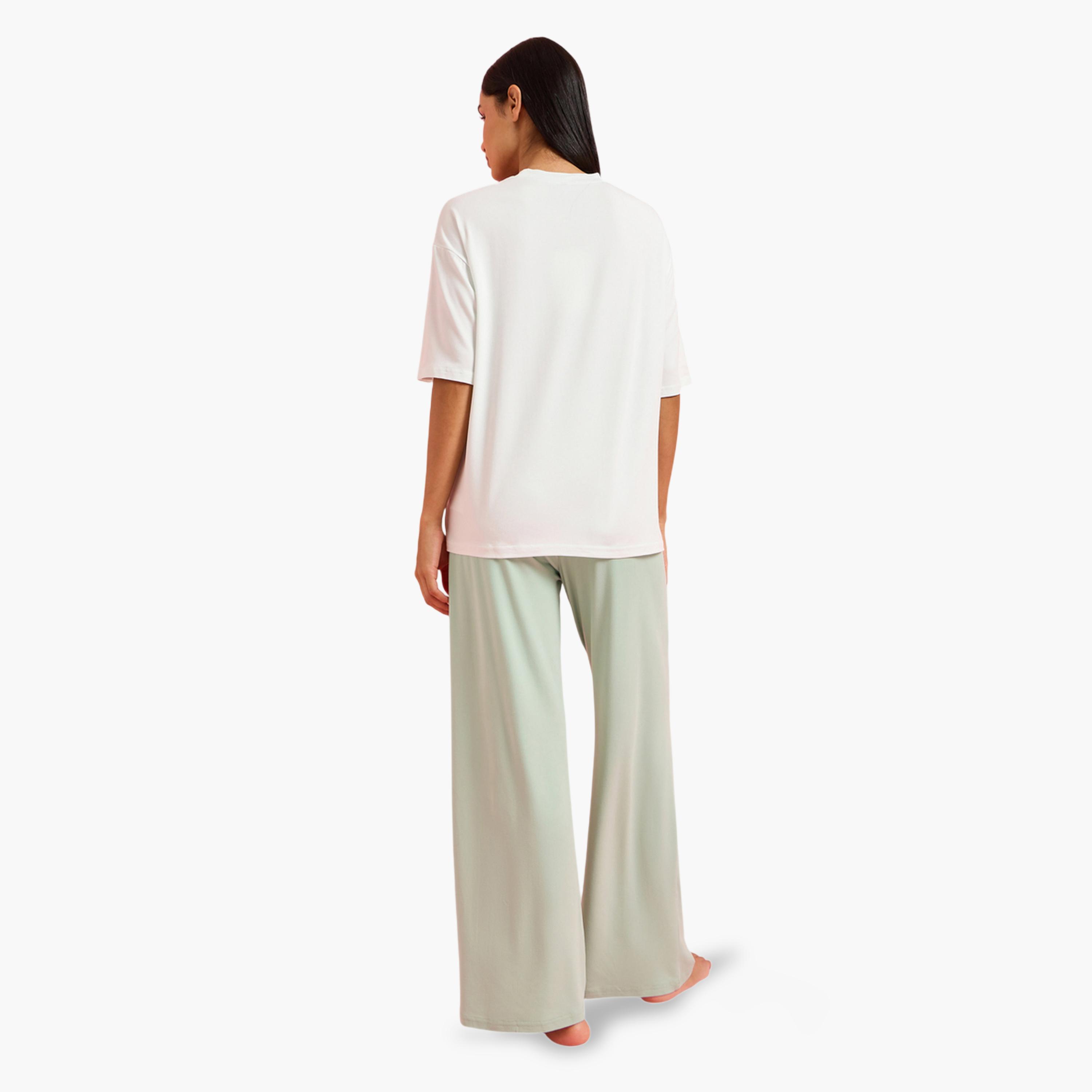 طقم بيجاما من بنطال بأرجل واسعة وتيشيرت بنمط كتل الالوان سادة-women-clothing-nightwear-pyjamas-longsets-image-3