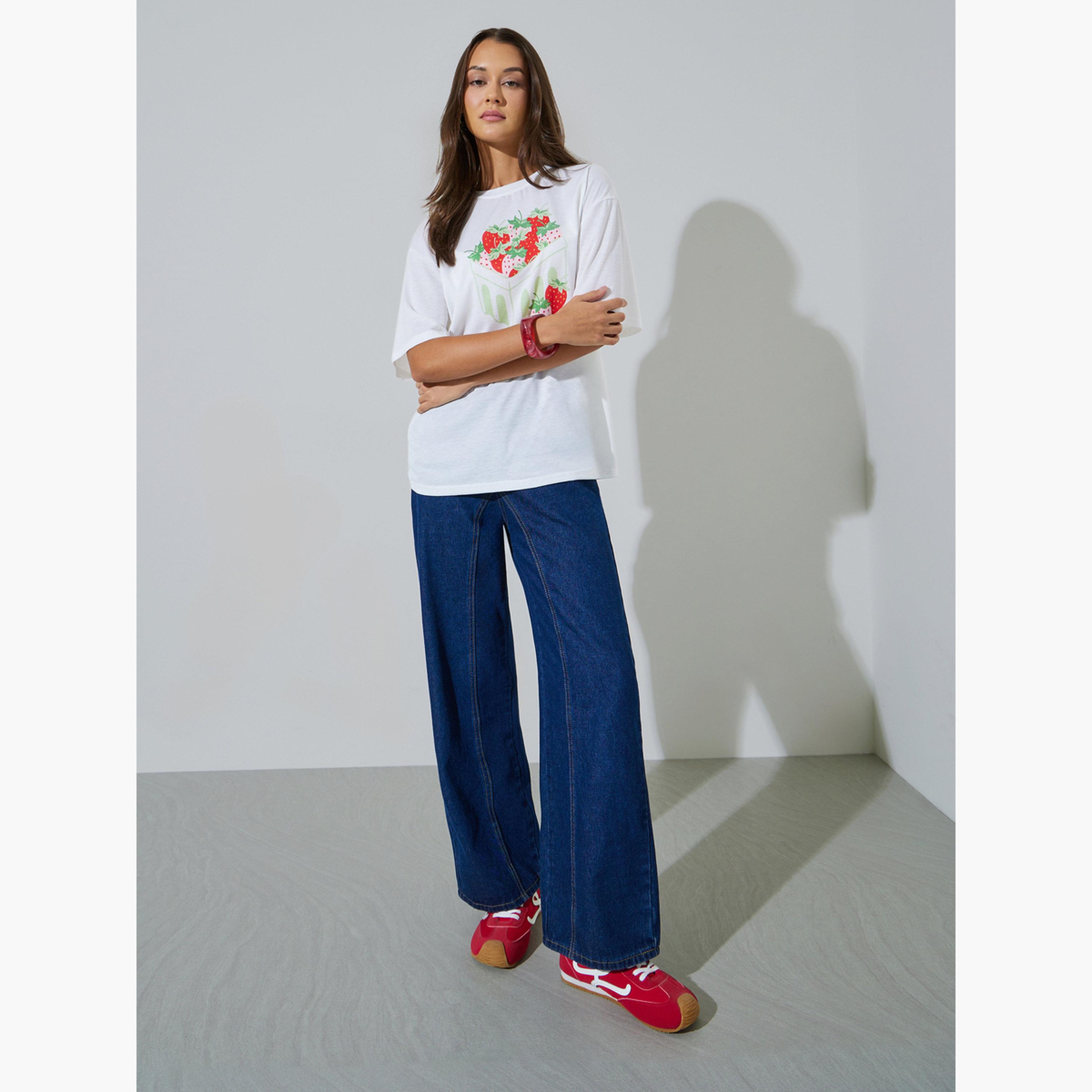 Styli White Graphic Print Oversize T-Shirt-women-clothing-tshirts-image-2