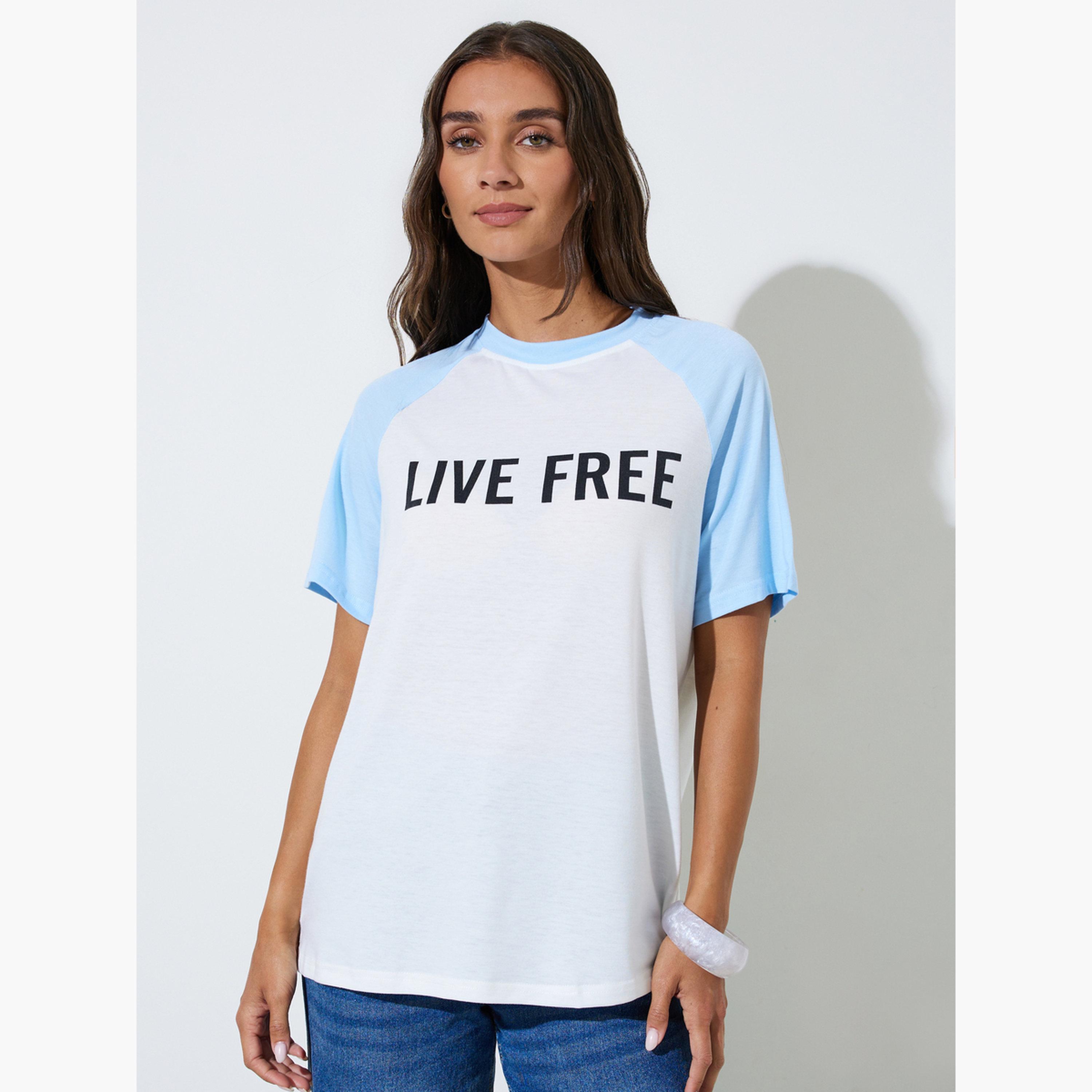 تيشيرت وأبيض أكمام قصيرة ريجلان وطبعة شعار-women-clothing-tshirts-image-1