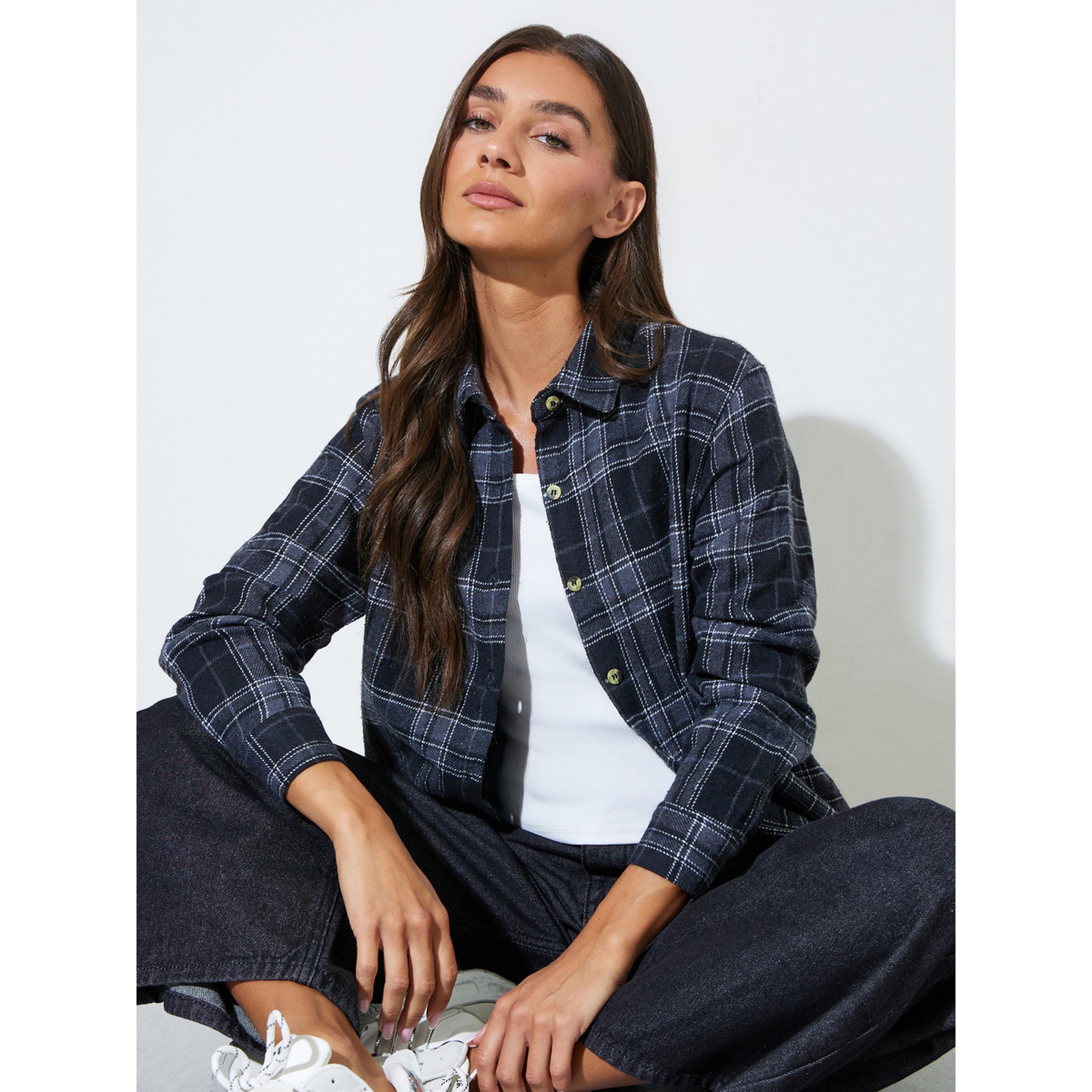 Styli Black Checked Long Sleeves Oversized Shirt-women-clothing-shirtsandblouses-shirts-image-4