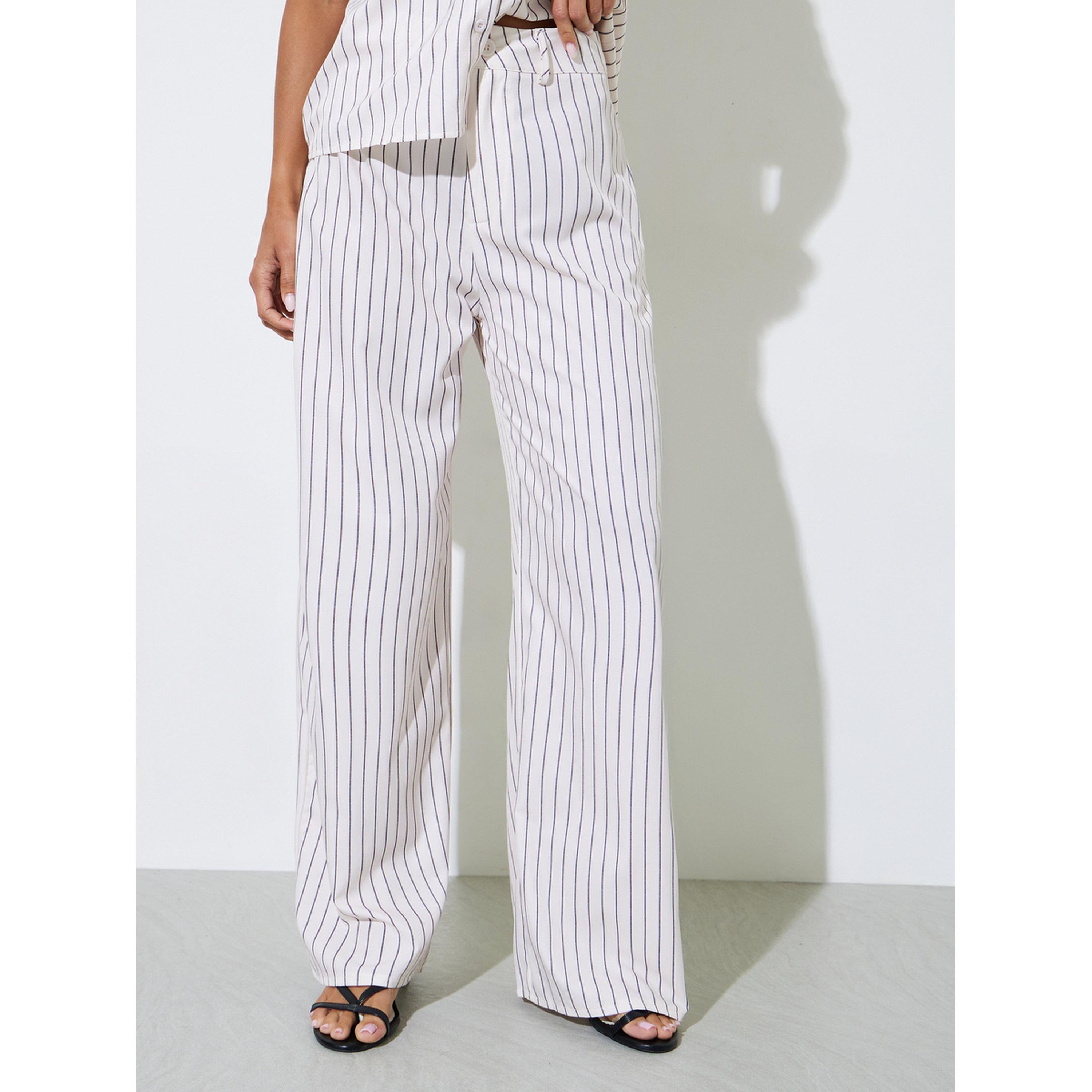 طقم منسق من بنطال وقميص مخطط-women-clothing-coordsets-image-5