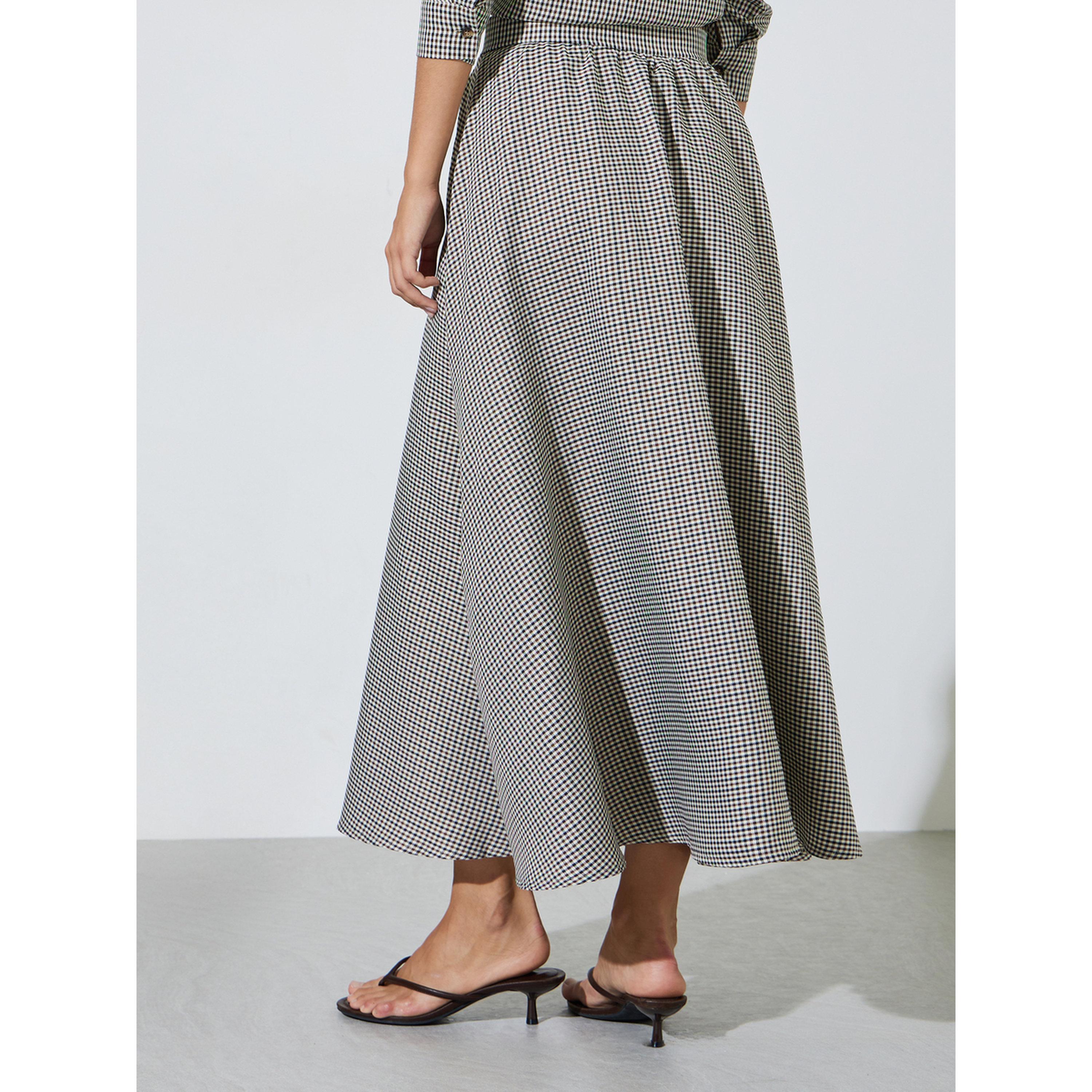 ستايلي - تنورة ماكسي قصيرة بنية اللون بنقشة مربعات تصميم A-women-clothing-skirts-image-4
