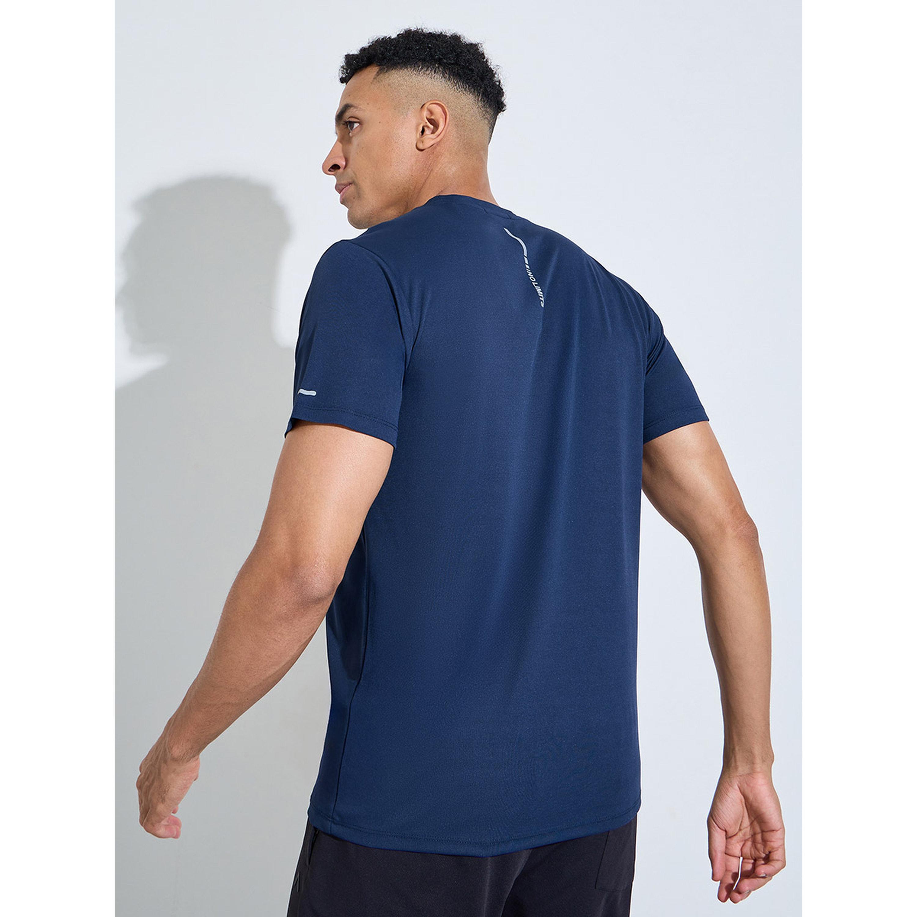 Styli Navy Blue Regular Fit Activewear T-Shirt with Front and back Reflector Print-men-clothing-sportswearandactivewear-tshirtsandpolos-image-3