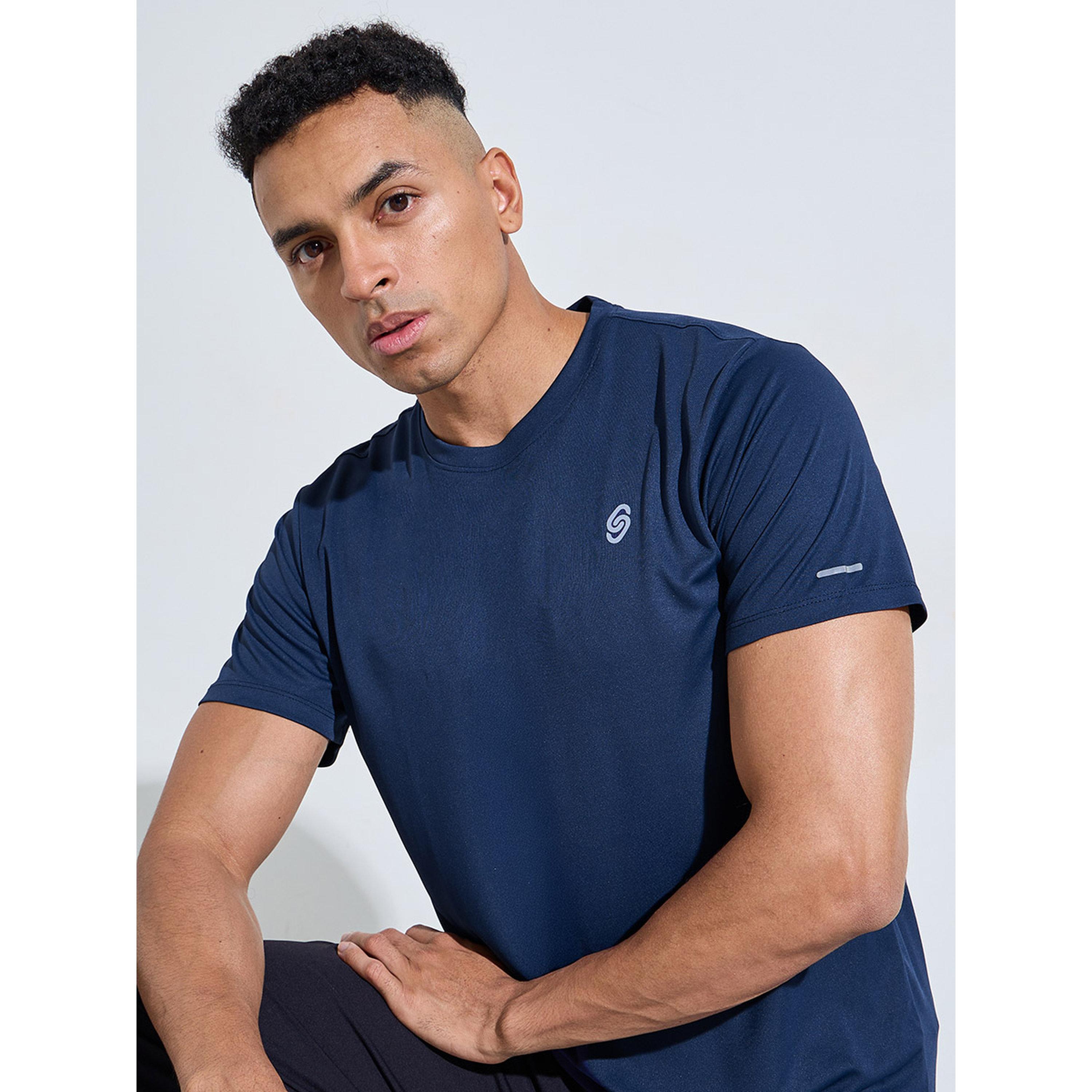 Styli Navy Blue Regular Fit Activewear T-Shirt with Front and back Reflector Print-men-clothing-sportswearandactivewear-tshirtsandpolos-image-4