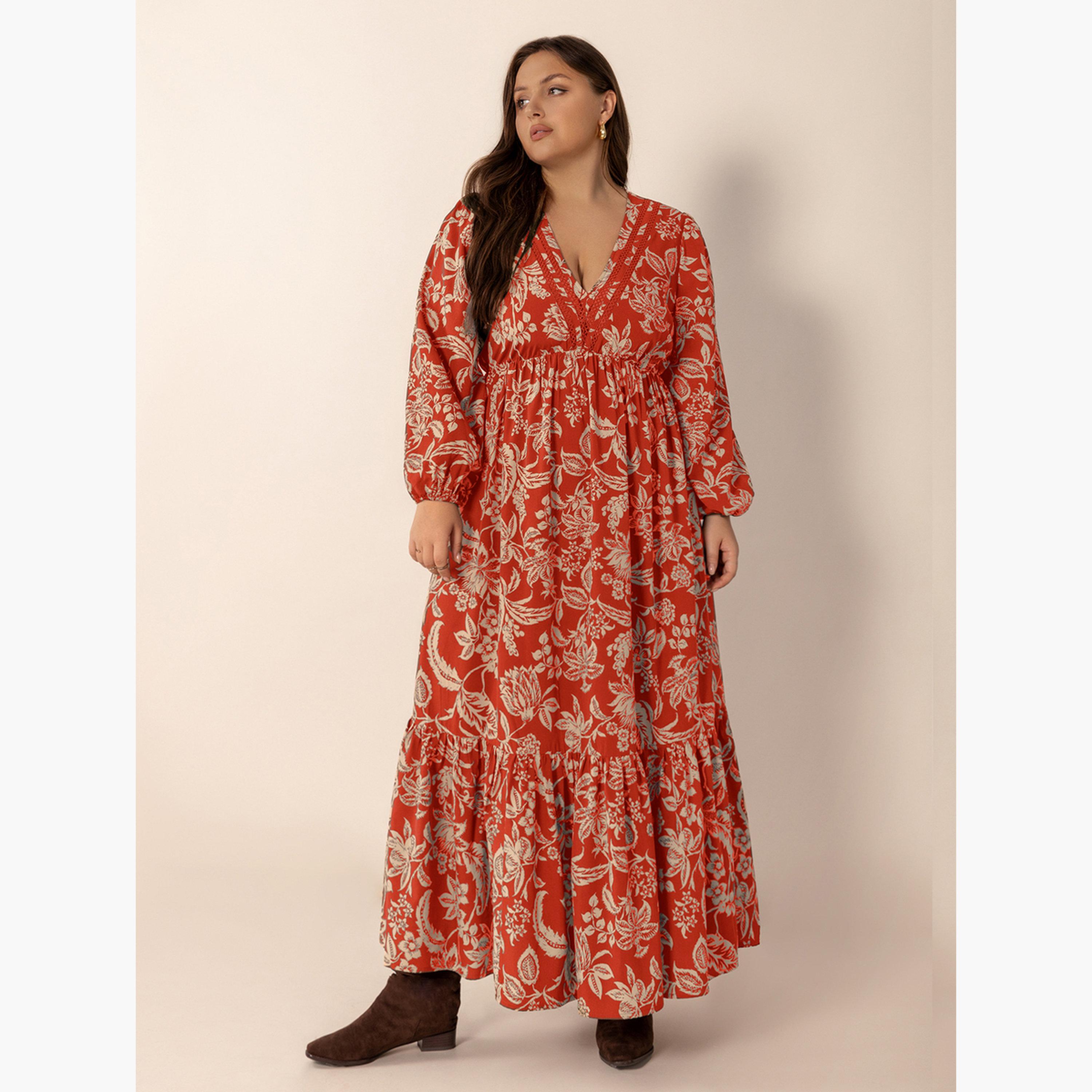 فستان طويل بحافة واسعة بمقاس كبير وطبعة أزهار-women-clothing-dresses-image-1
