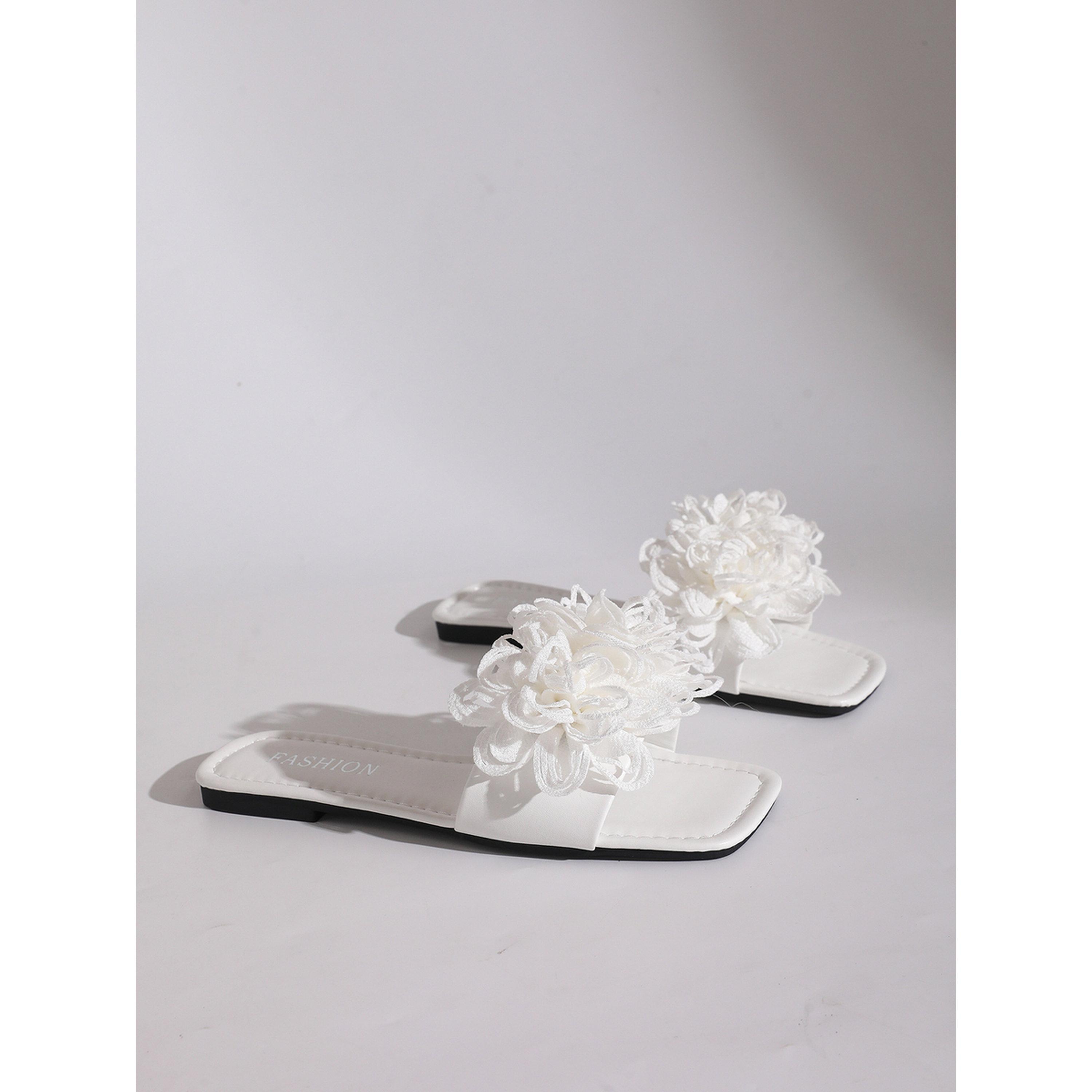 Take Two White Floral Embellished Flat Sandals for Women-women-shoes-sandals-flats-image-1