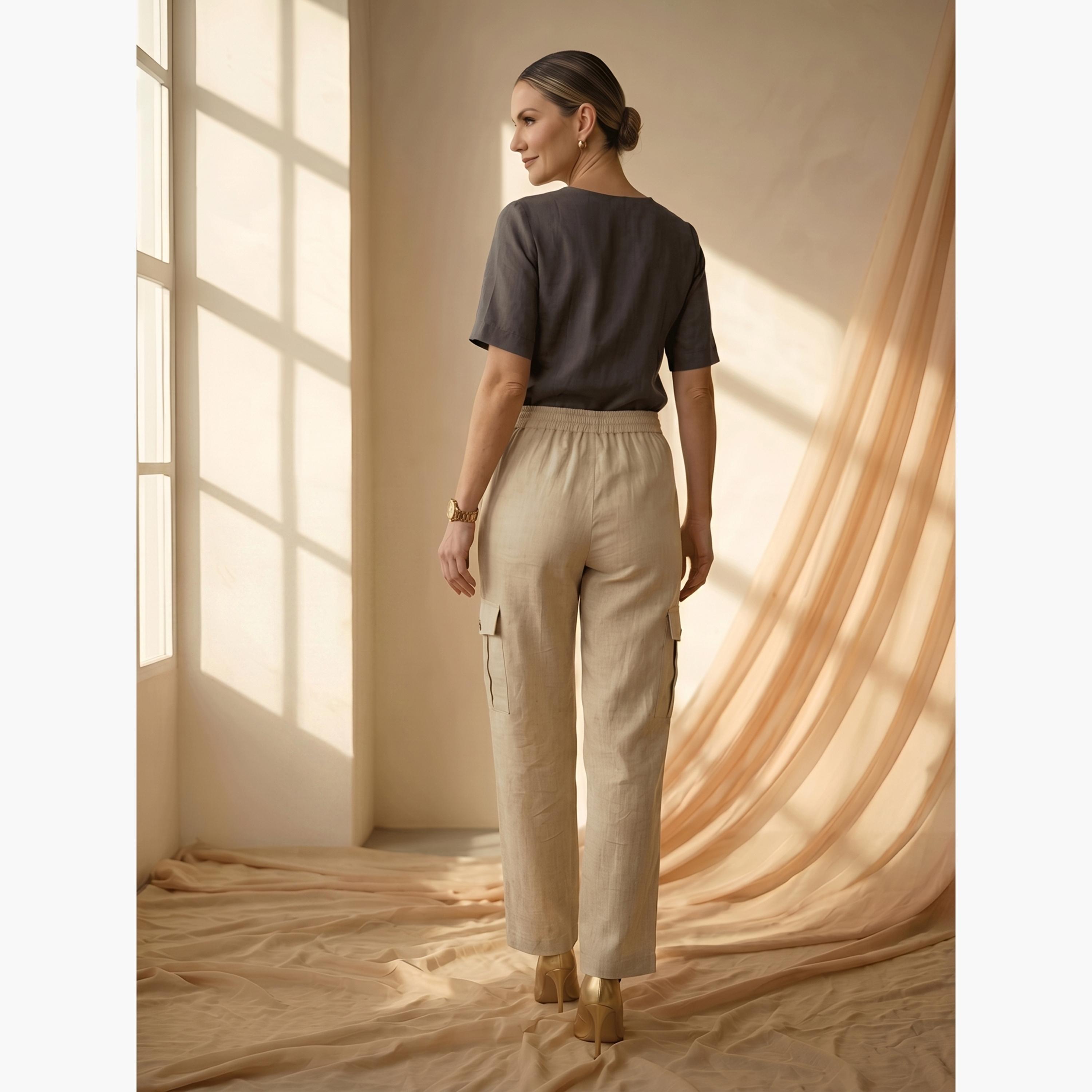 بنطال كارجو بأرجل عريضة وجيوب بقلاب - بيج-women-clothing-bottoms-joggers-image-5