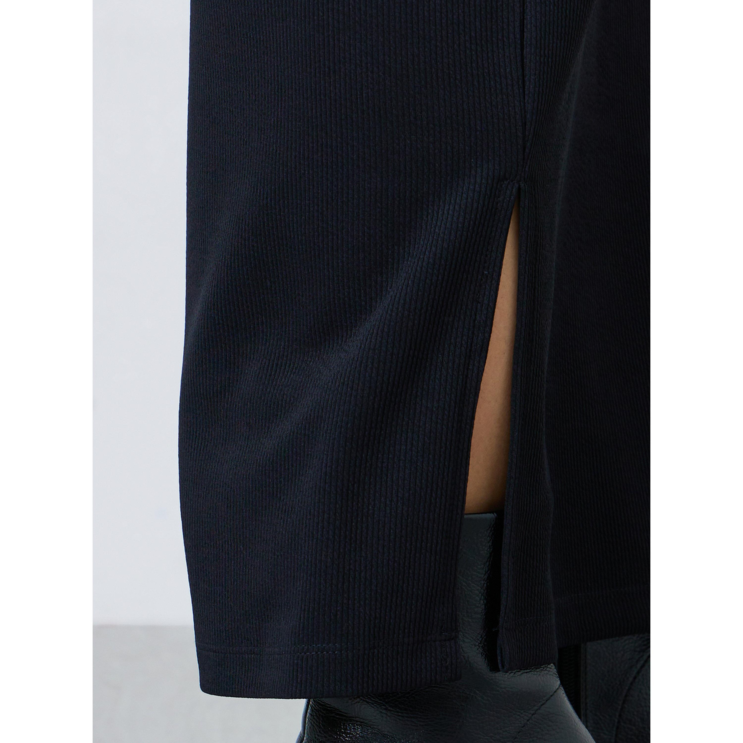 Styli Black Ribbed Straight Fit Maxi Skirt-women-clothing-skirts-image-4