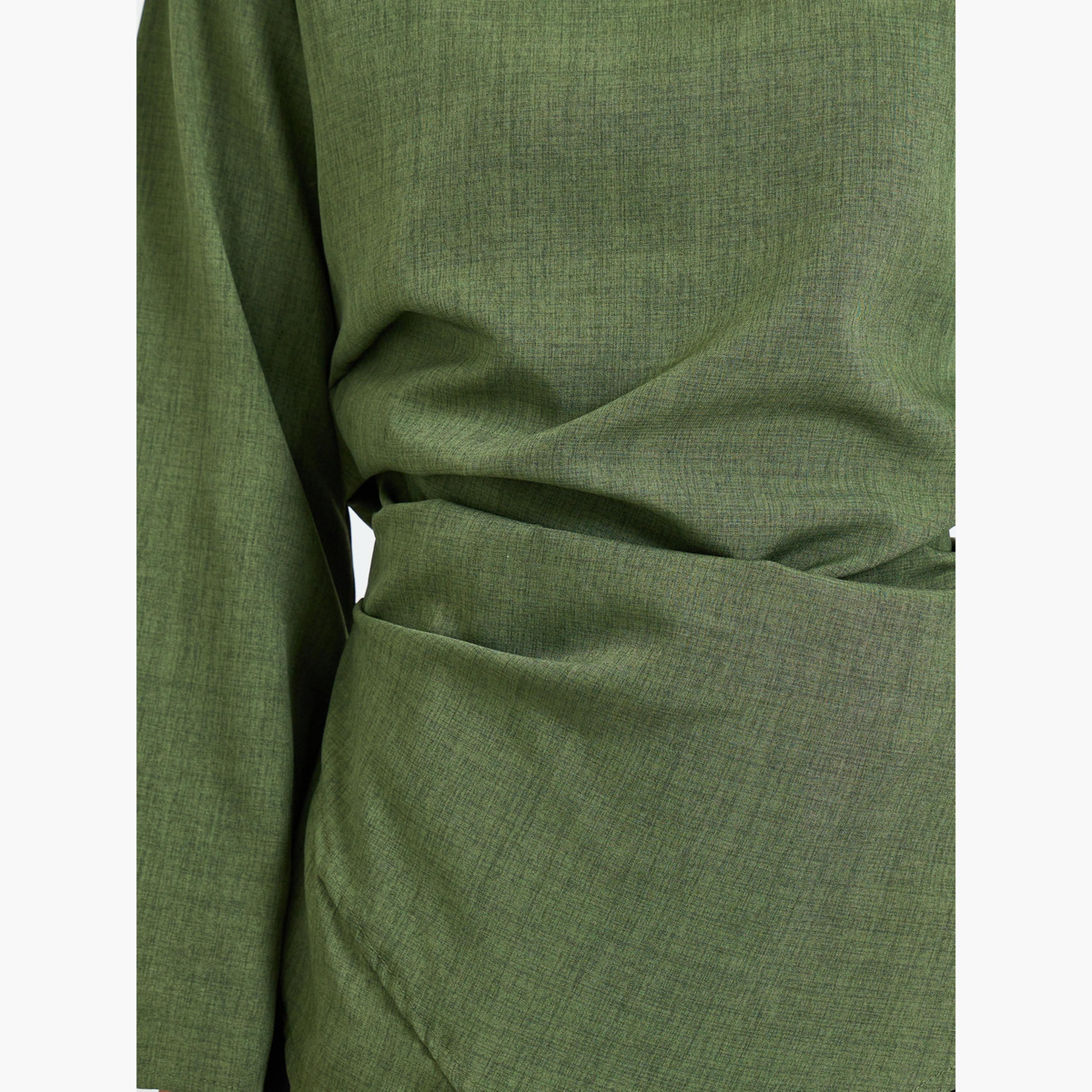 بلوزة بأكمام طويلة وياقة واسعة باللون الأخضر الزيتي-women-clothing-shirtsandblouses-blouses-image-4