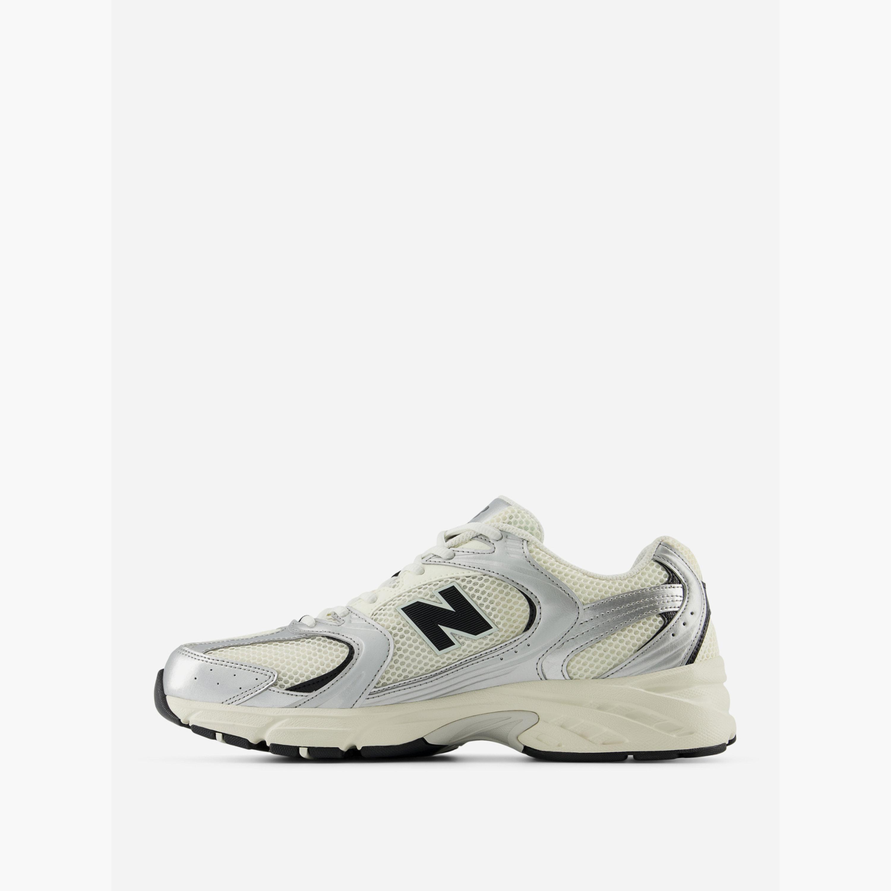 New Balance 530 Shoes-women-shoes-sneakers-image-3