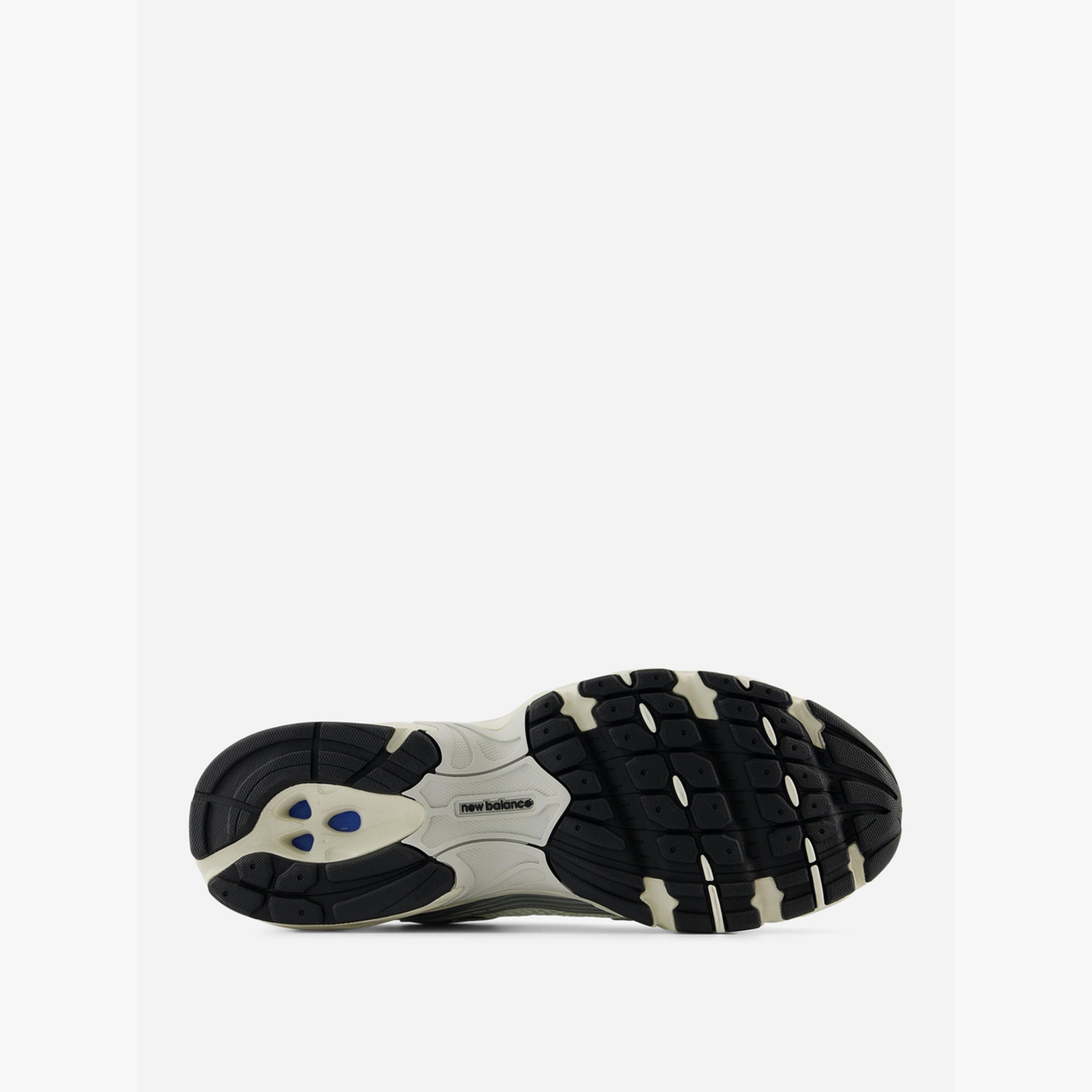 New Balance 530 Shoes-women-shoes-sneakers-image-6