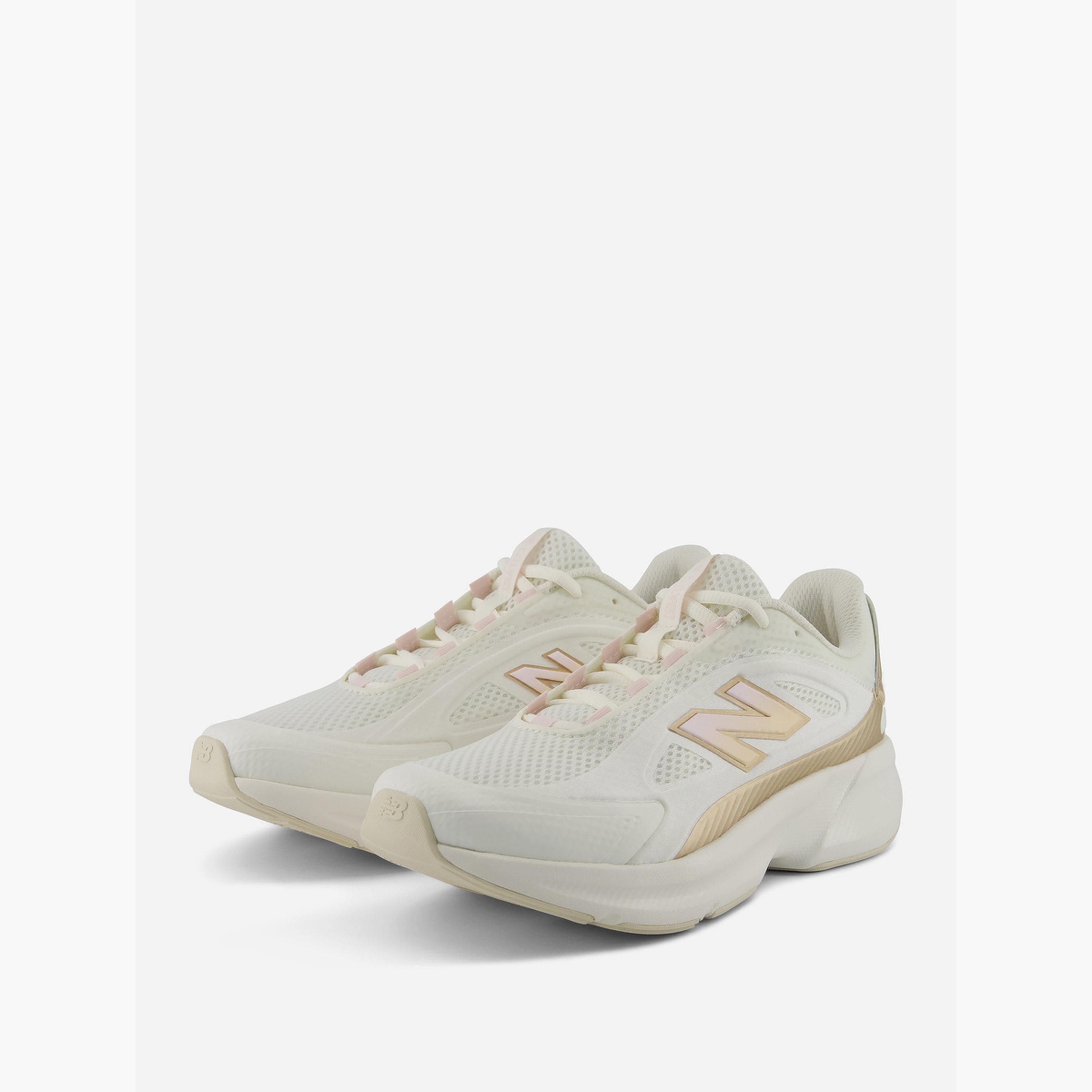 نيو بالانس - حذاء كاتاليست-women-shoes-sneakers-image-1