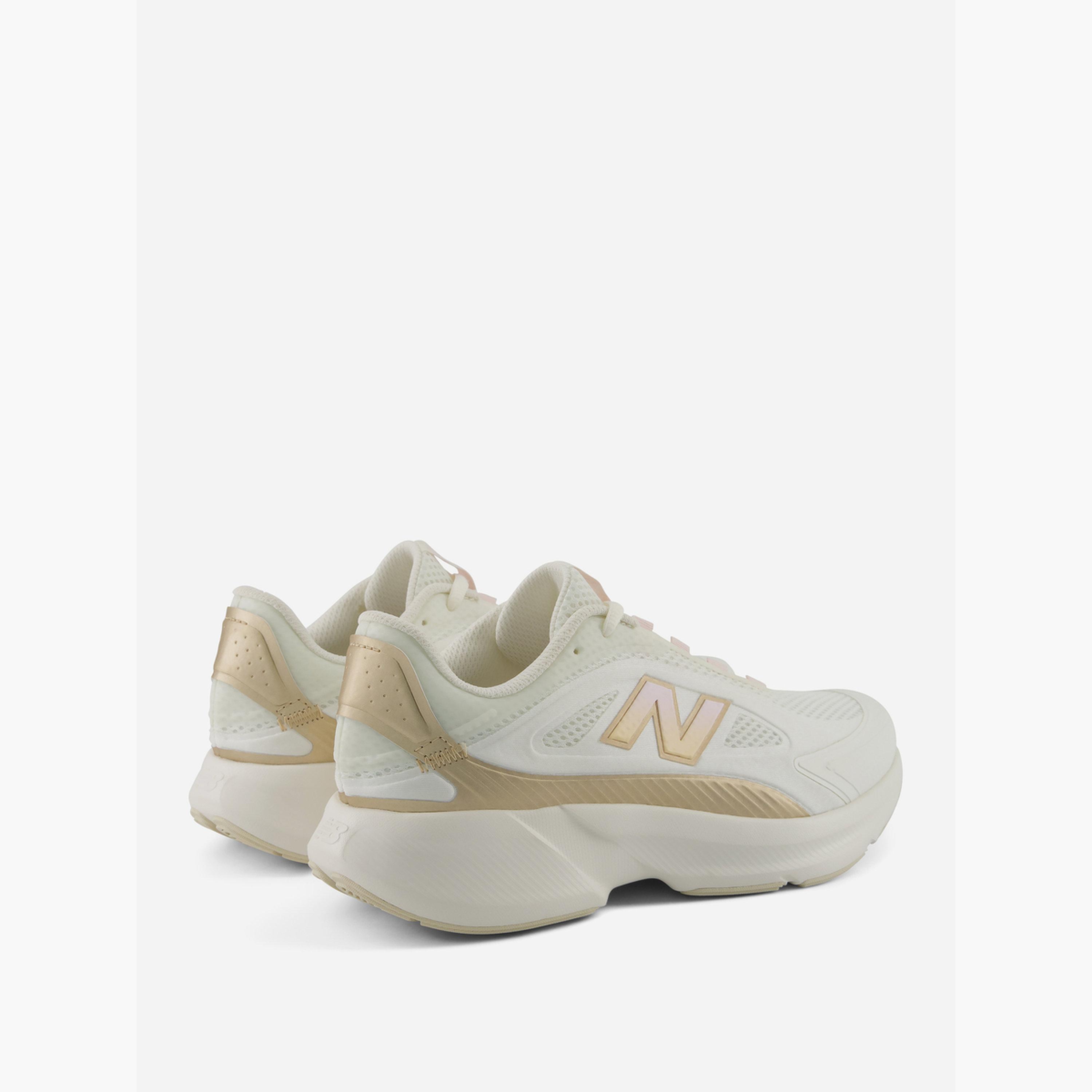 نيو بالانس - حذاء كاتاليست-women-shoes-sneakers-image-7