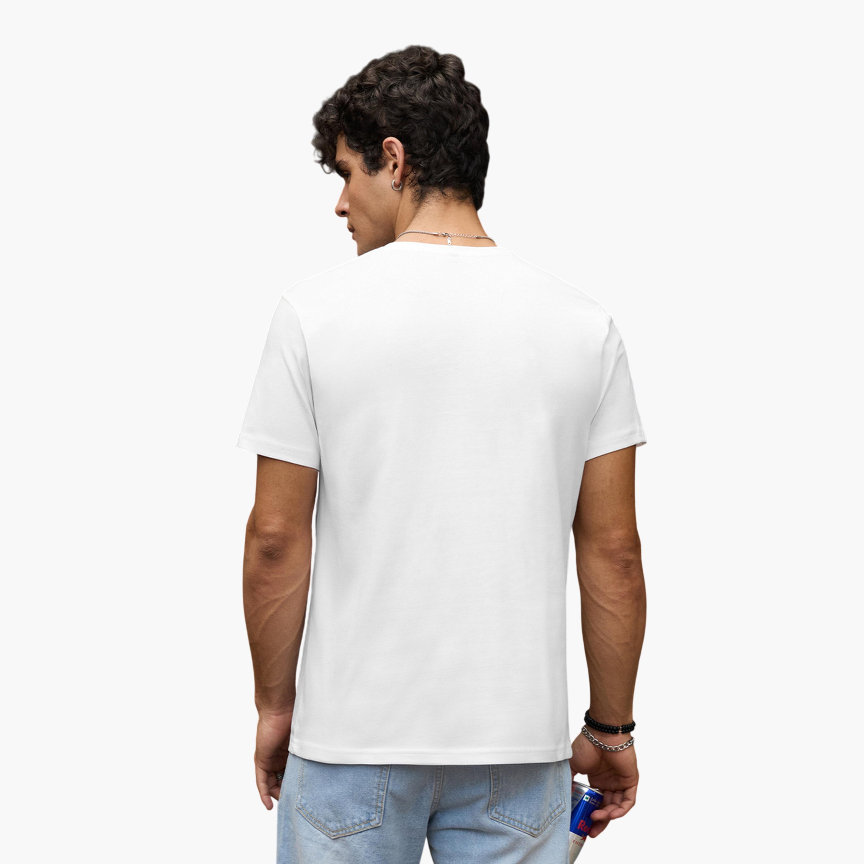 تيشيرت رجالي قطن أبيض بياقة دائرية وطبعة جرافيك-men-clothing-tshirtsandpolos-tshirts-image-3