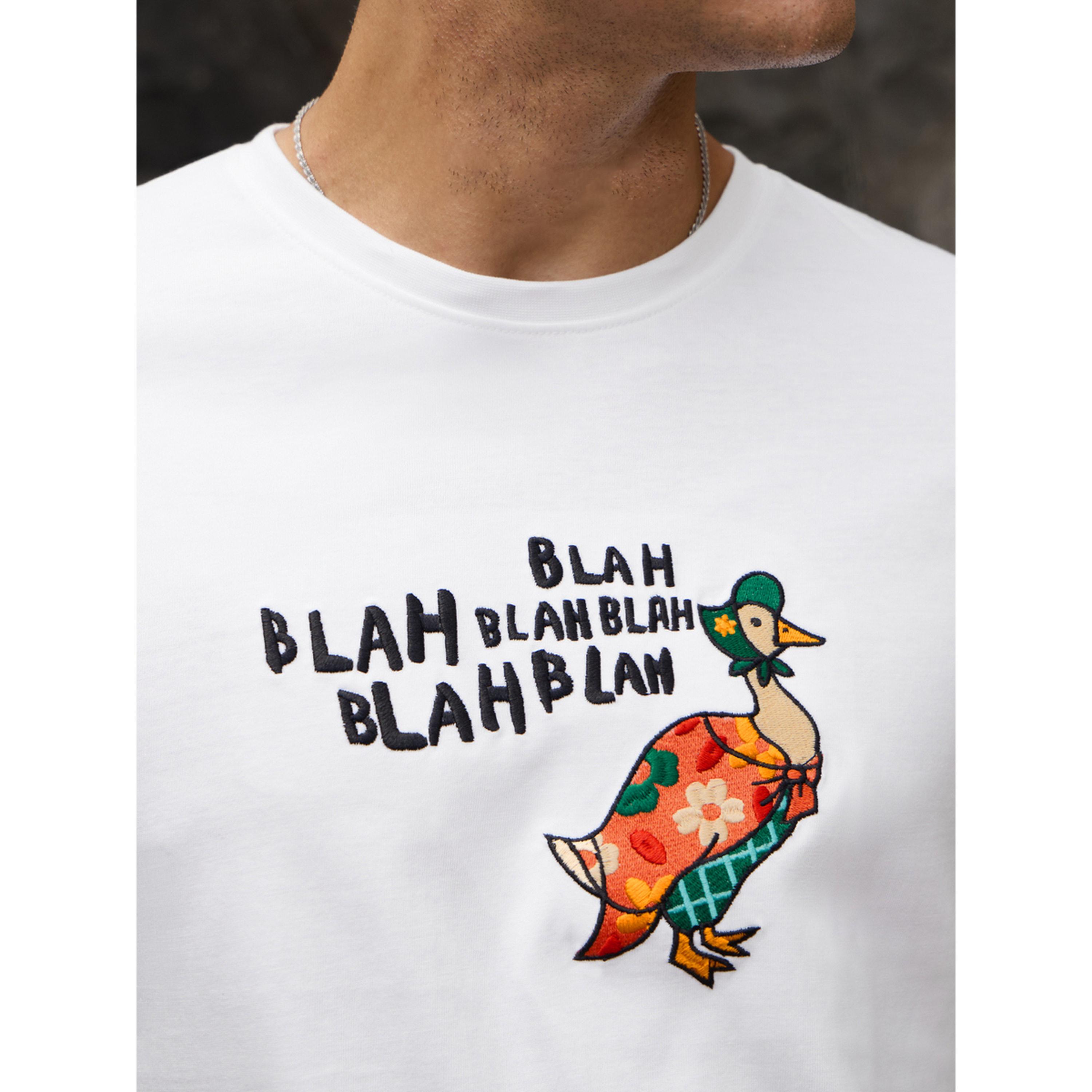 تيشيرت رجالي قطن أبيض بياقة دائرية وطبعة جرافيك-men-clothing-tshirtsandpolos-tshirts-image-4