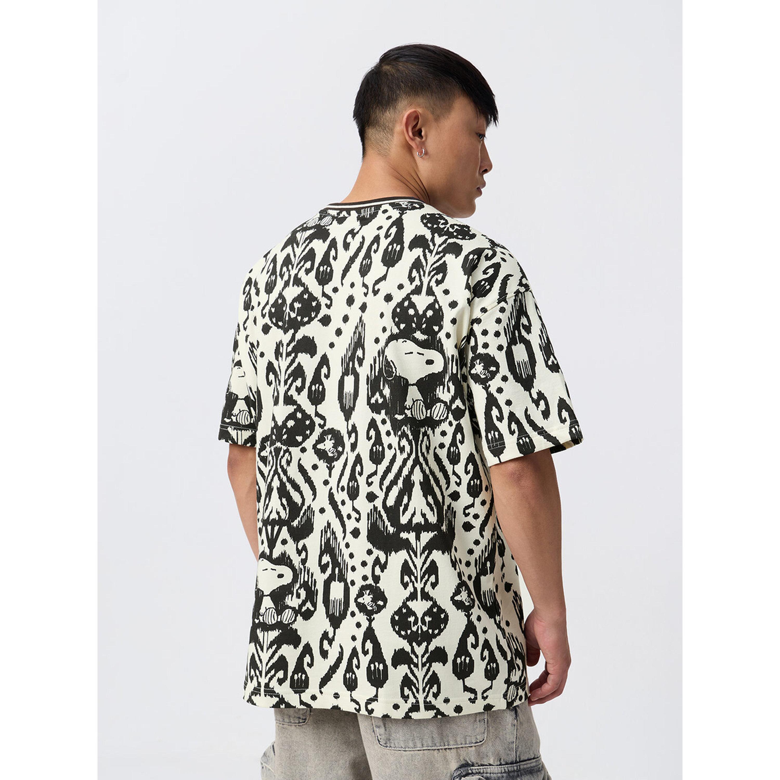 تيشيرت واسع رجالي بطبعة جرافيك بيناتس سنوبي-men-clothing-tshirtsandpolos-tshirts-image-4