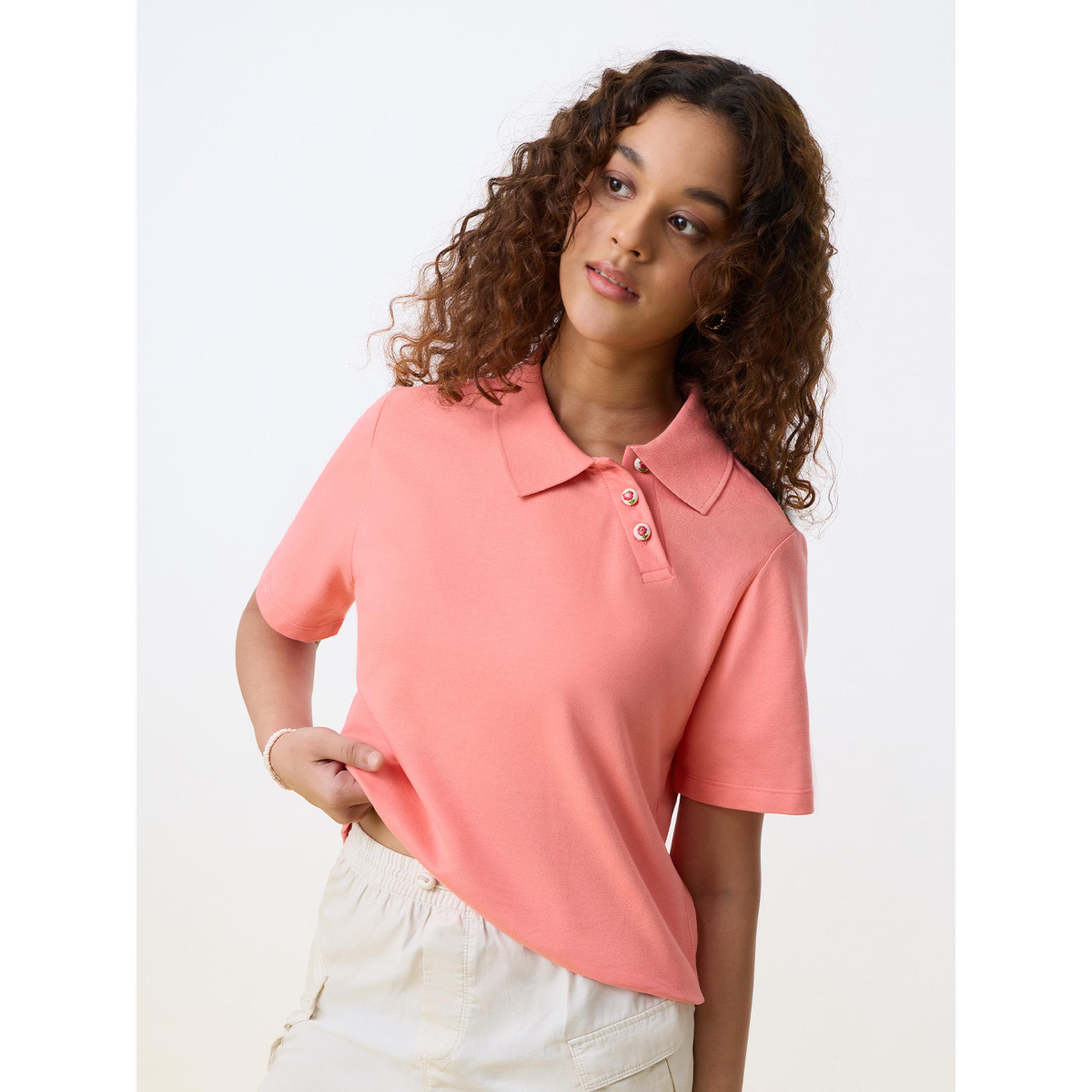 تيشيرت بولو قطن مرجاني بأزرار مطرزة-women-clothing-tshirts-image-3