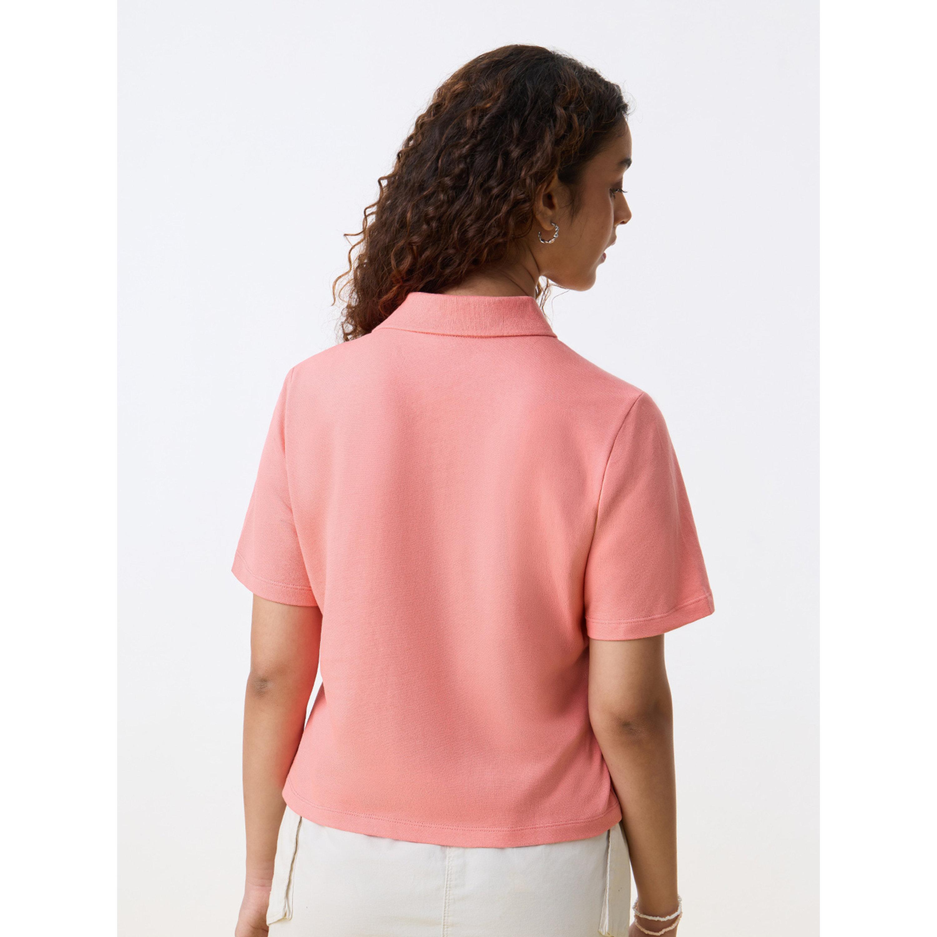 تيشيرت بولو قطن مرجاني بأزرار مطرزة-women-clothing-tshirts-image-4