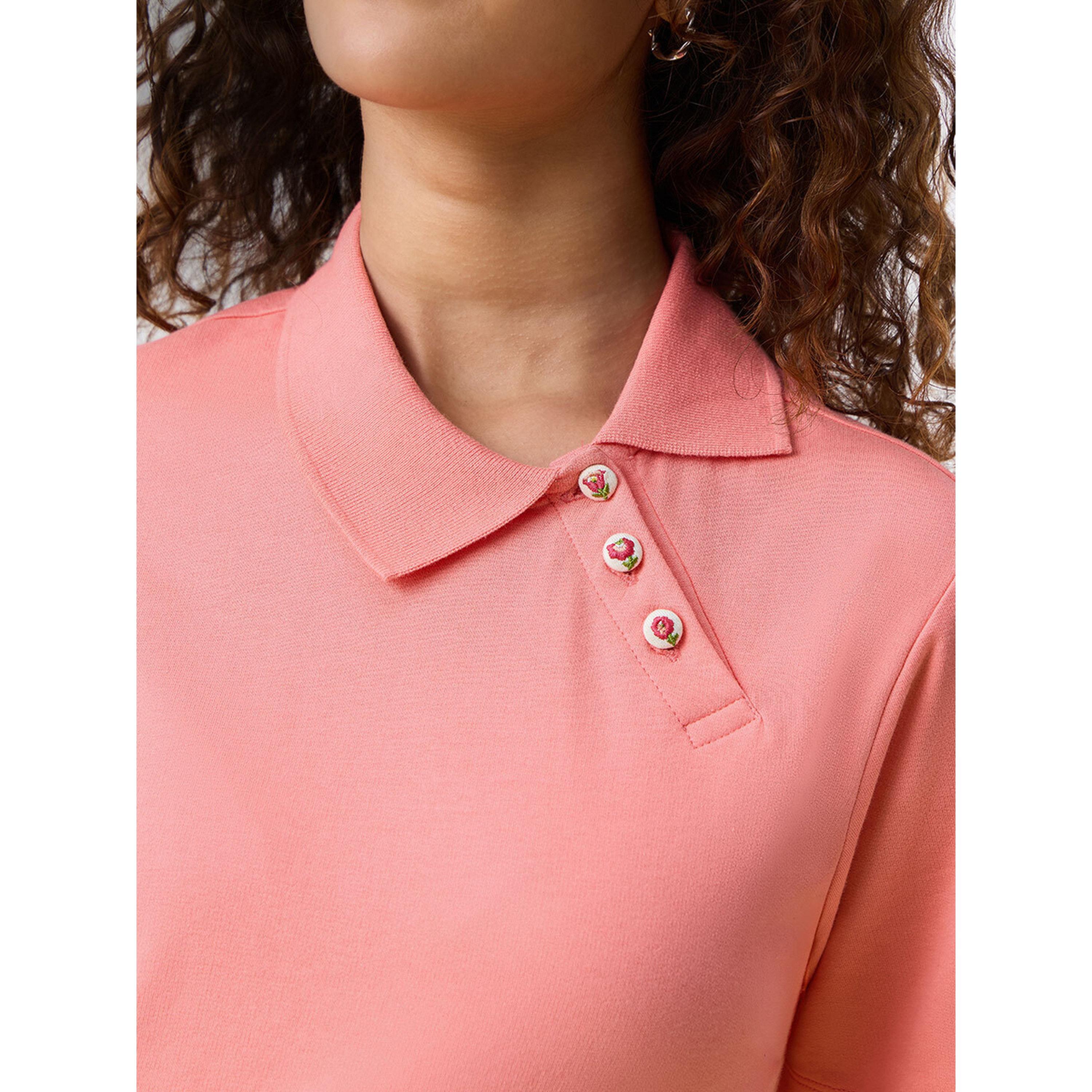تيشيرت بولو قطن مرجاني بأزرار مطرزة-women-clothing-tshirts-image-5