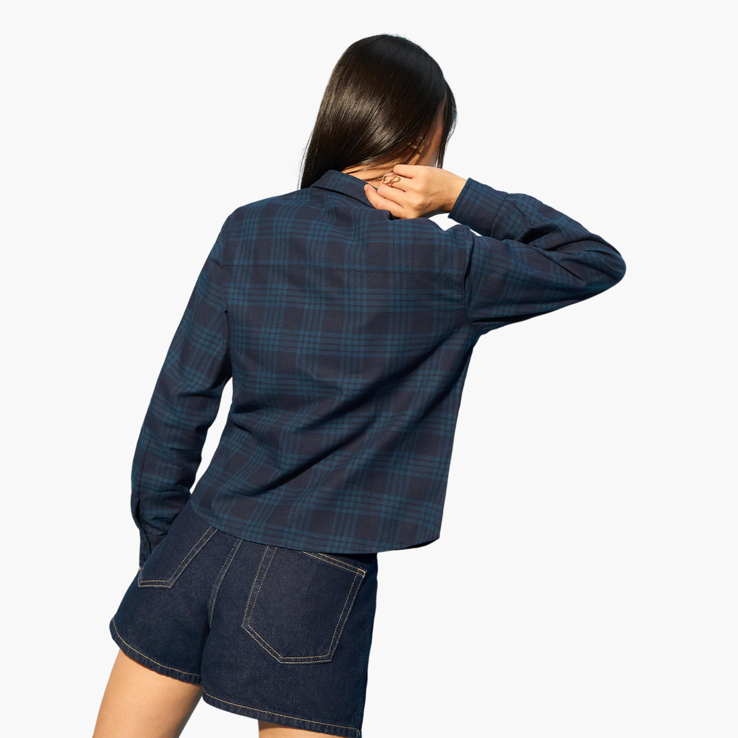 قميص نسائي كحلي بطبعة مربعات بقصة مستقيمة-women-clothing-shirtsandblouses-shirts-image-5