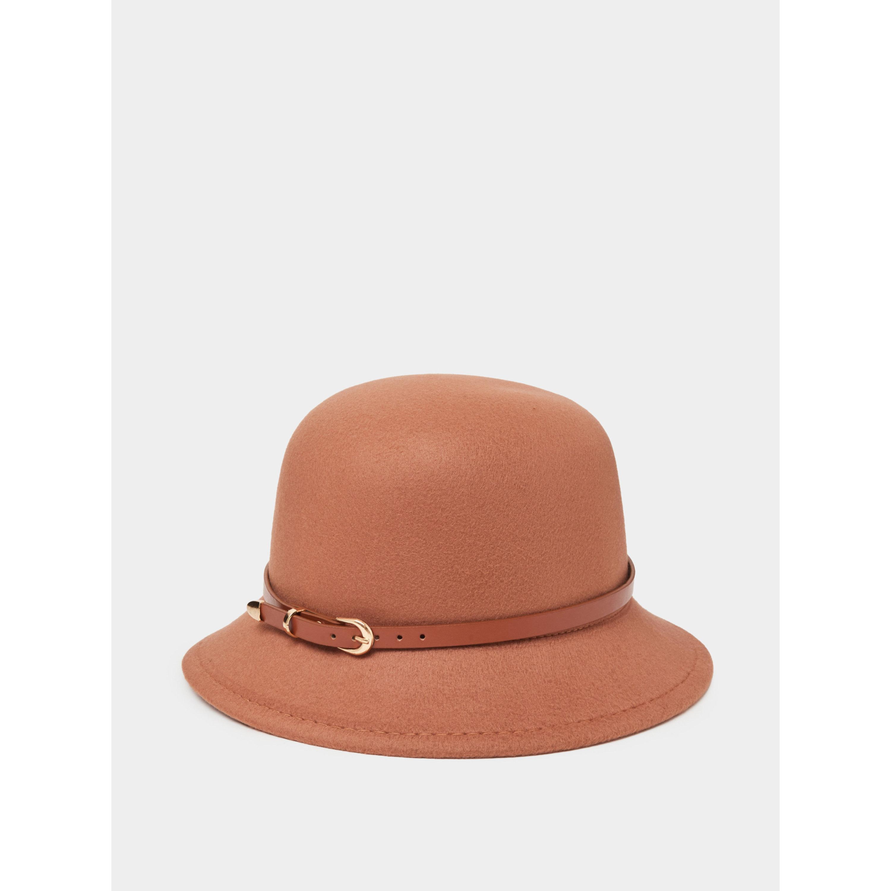 قبعة بوتر بتفاصيل حزام جلد صناعي-women-clothingaccessories-capsandhats-image-1