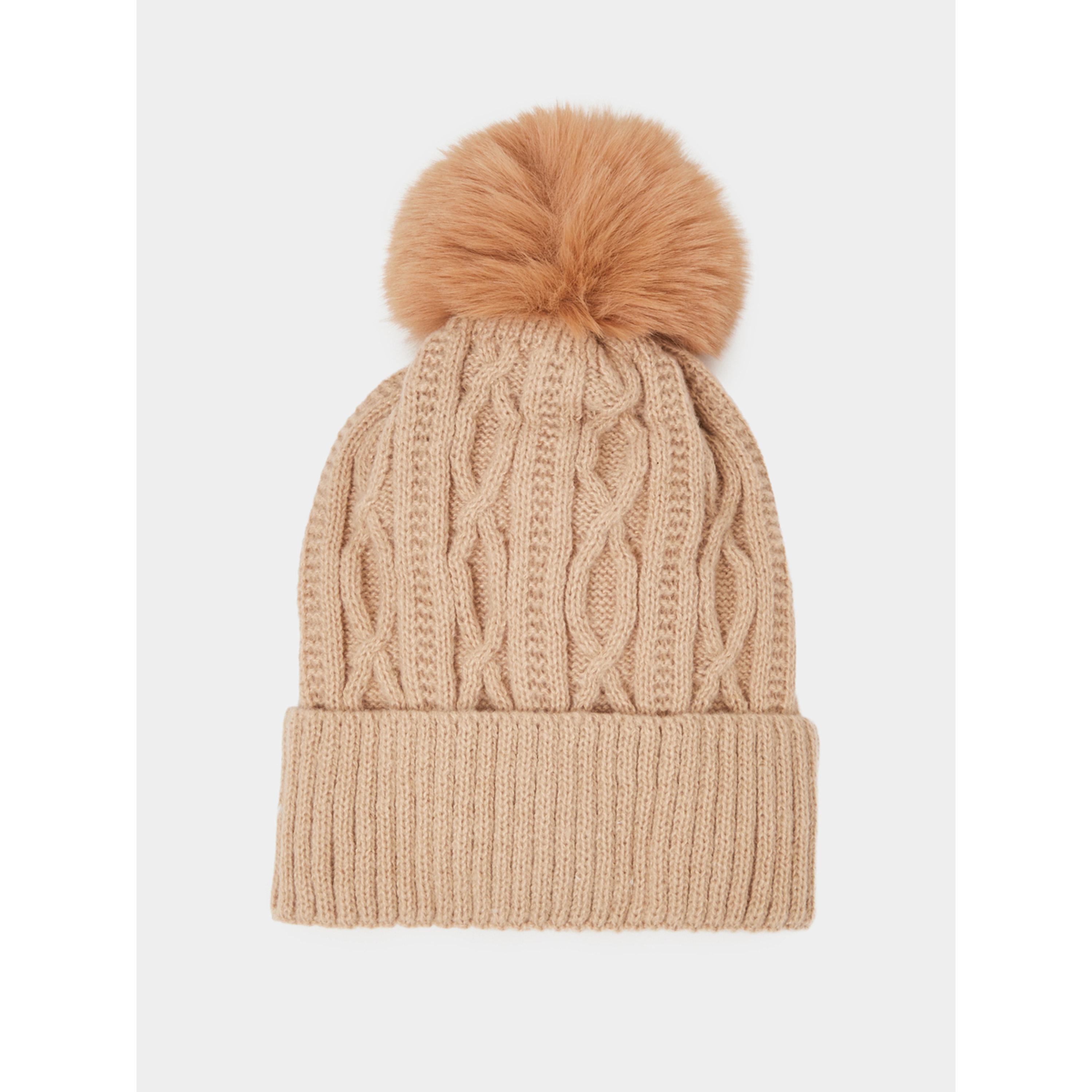 قبعة بيني محبوكة بجدائل مع كرات فرو صناعي-women-winterwear-capsandhats-image-1