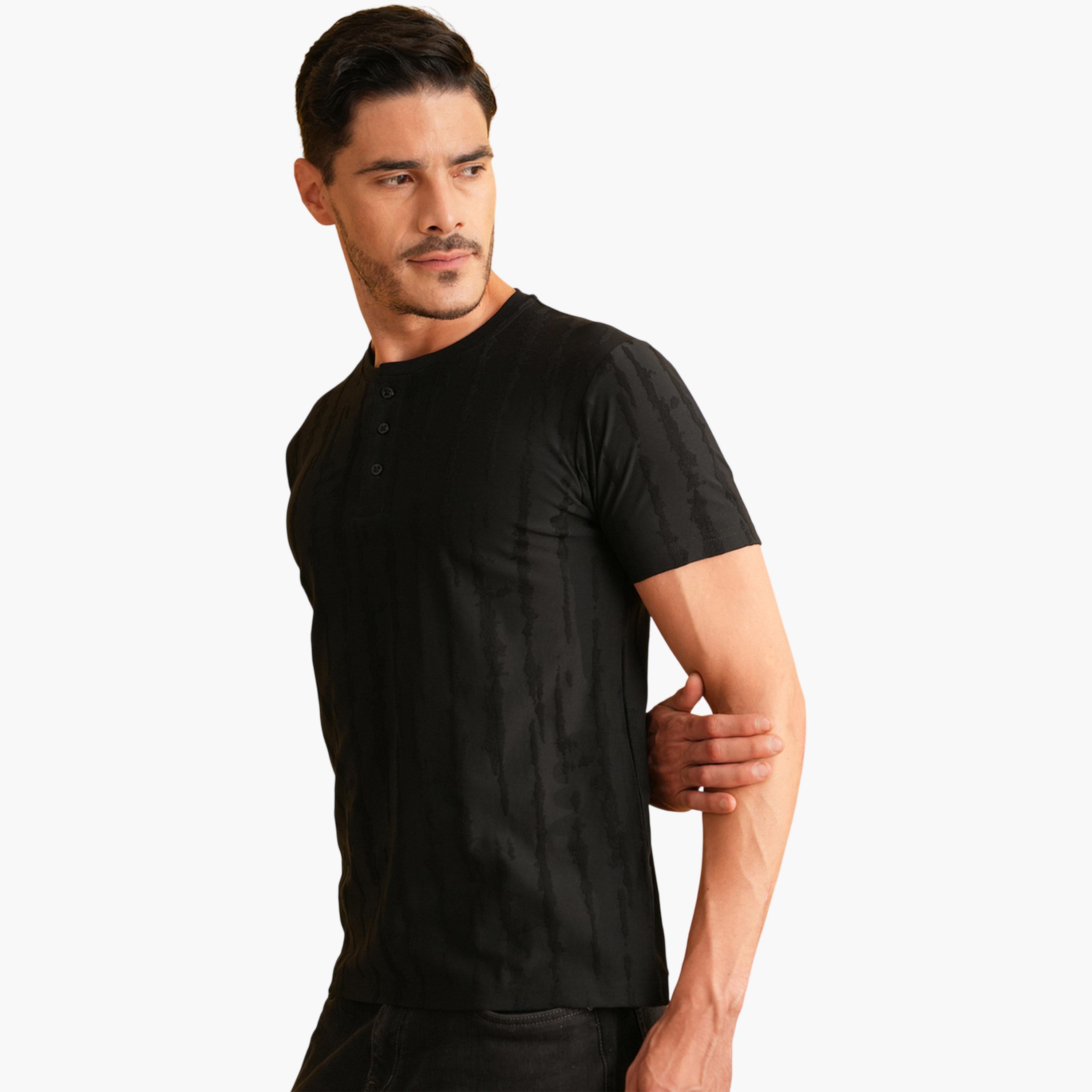 REPRISE X Styli Black Textured Henley Neck Short Sleeves T-Shirt-men-clothing-tshirtsandpolos-tshirts-image-4