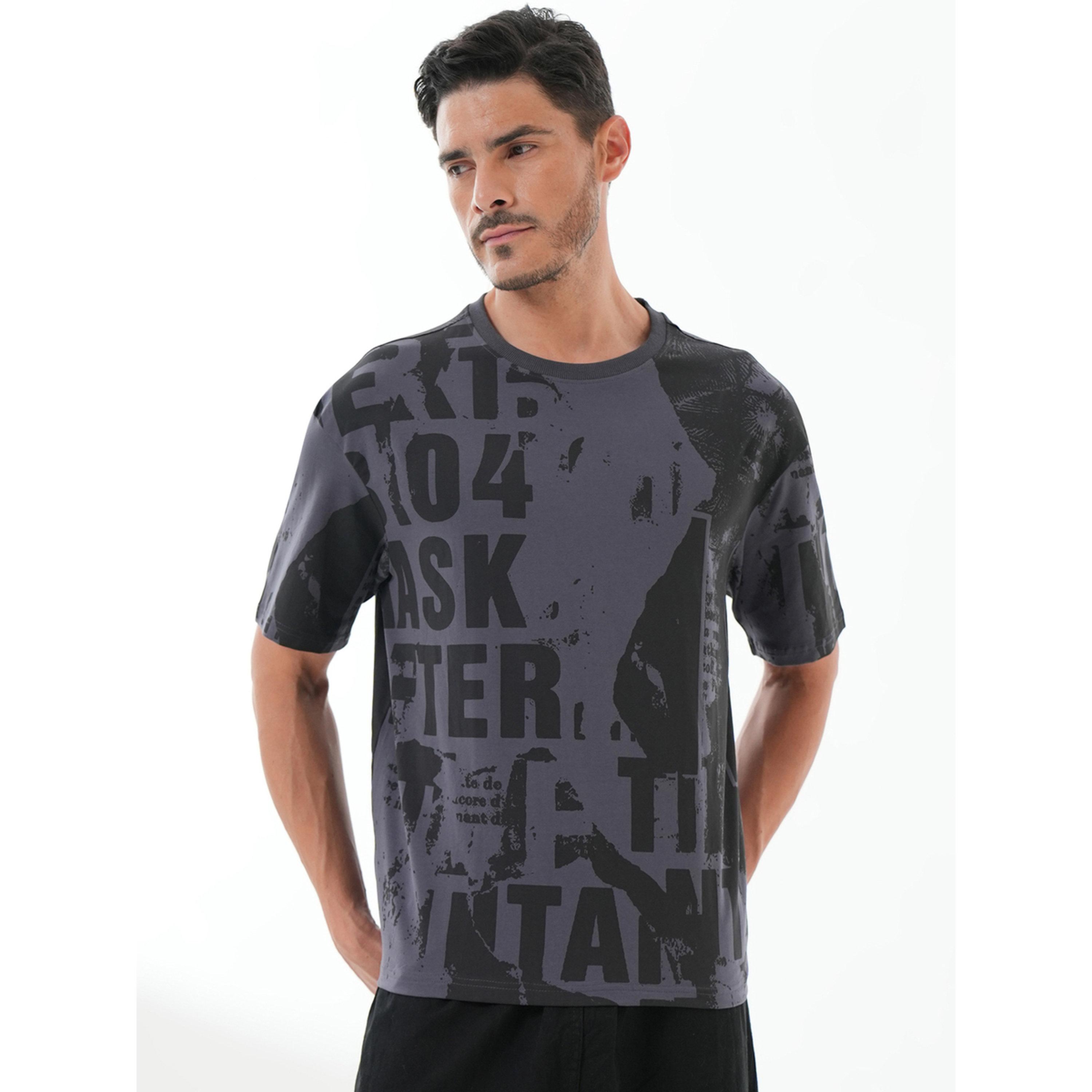 تيشيرت بياقة دائرية وطبعة رسومات كاسية باللون الرمادي-men-clothing-tshirtsandpolos-tshirts-image-1