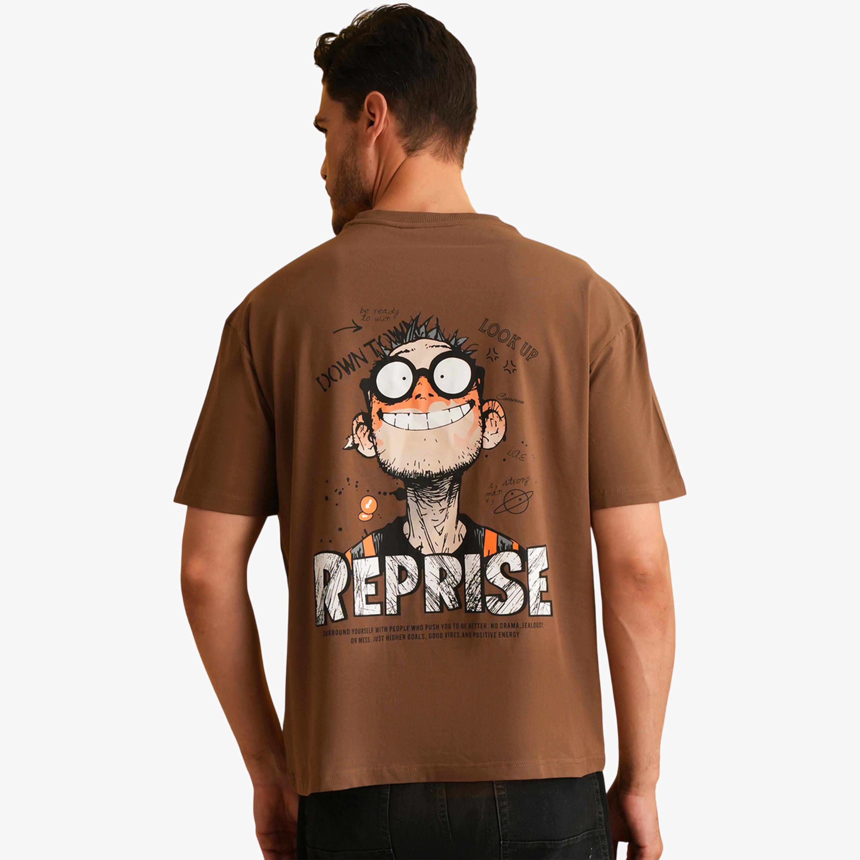 تيشيرت واسع بياقة دائرية وطبعة رسومات باللون البني-men-clothing-tshirtsandpolos-tshirts-image-5