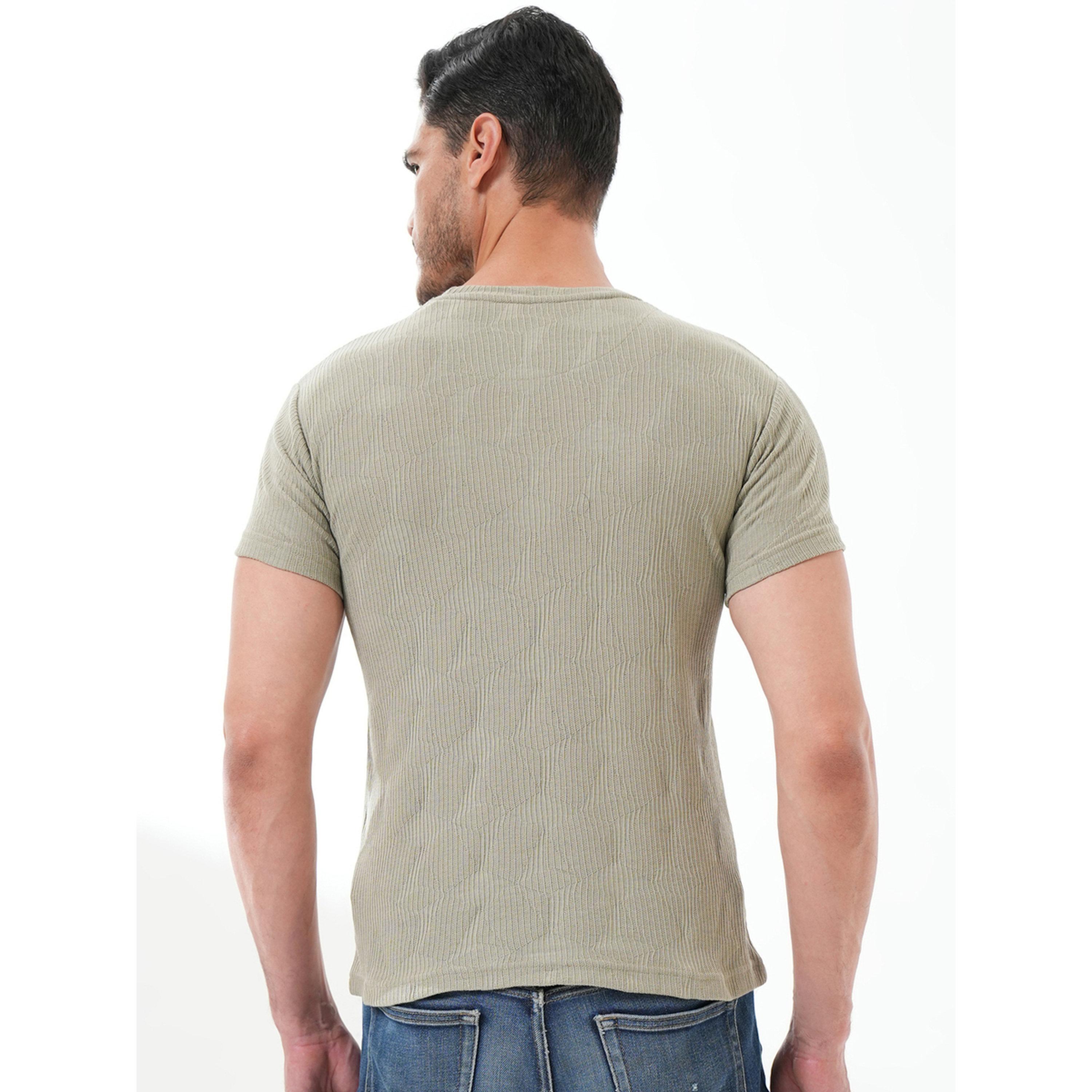 تيشيرت محبوك بتفاصيل مضلعة وياقة دائرية سادة باللون الزيتوني-men-clothing-tshirtsandpolos-tshirts-image-5