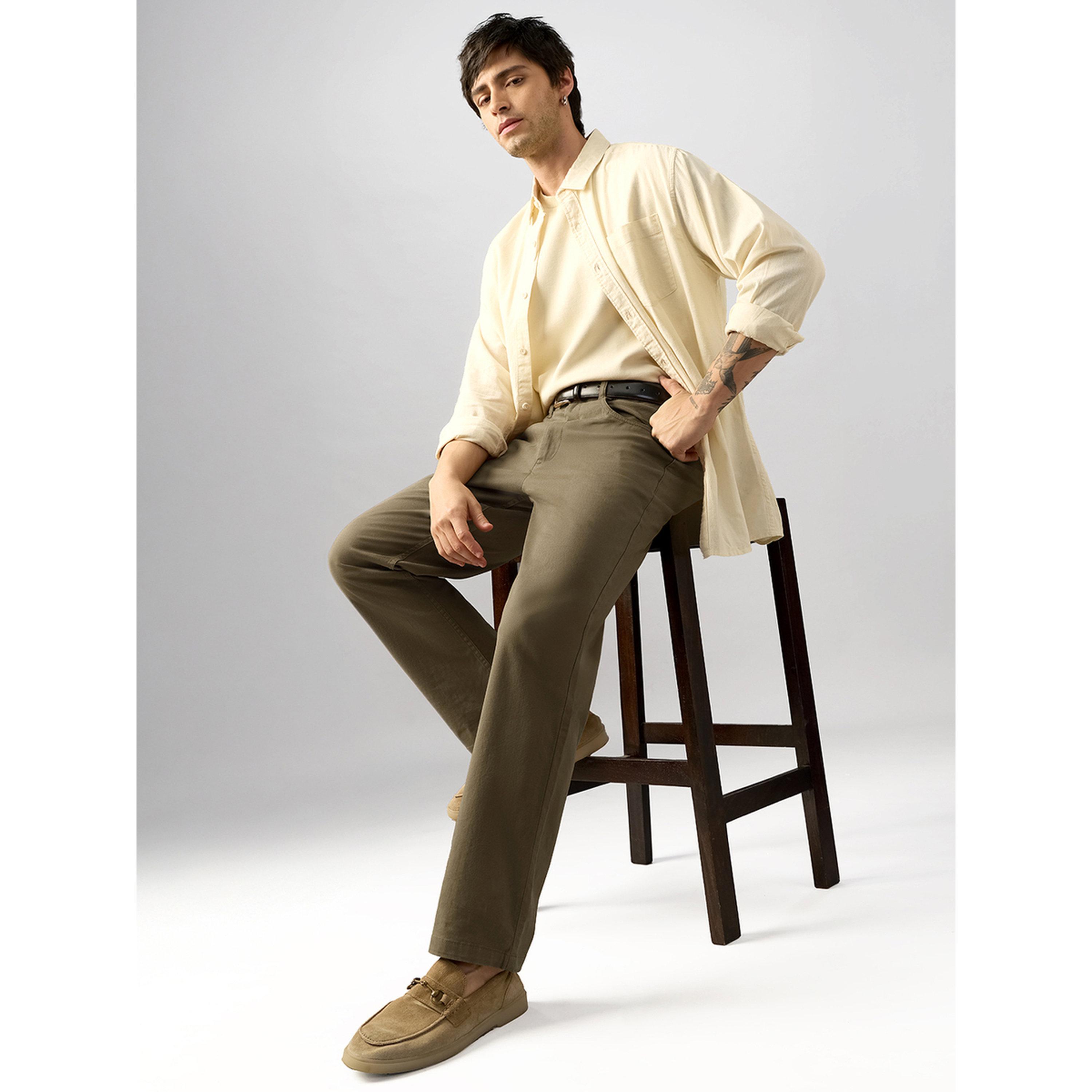 بنطال بقصة كلاسيكية للرجال باللون الكاكي-men-clothing-trousersandchinos-trousers-image-5