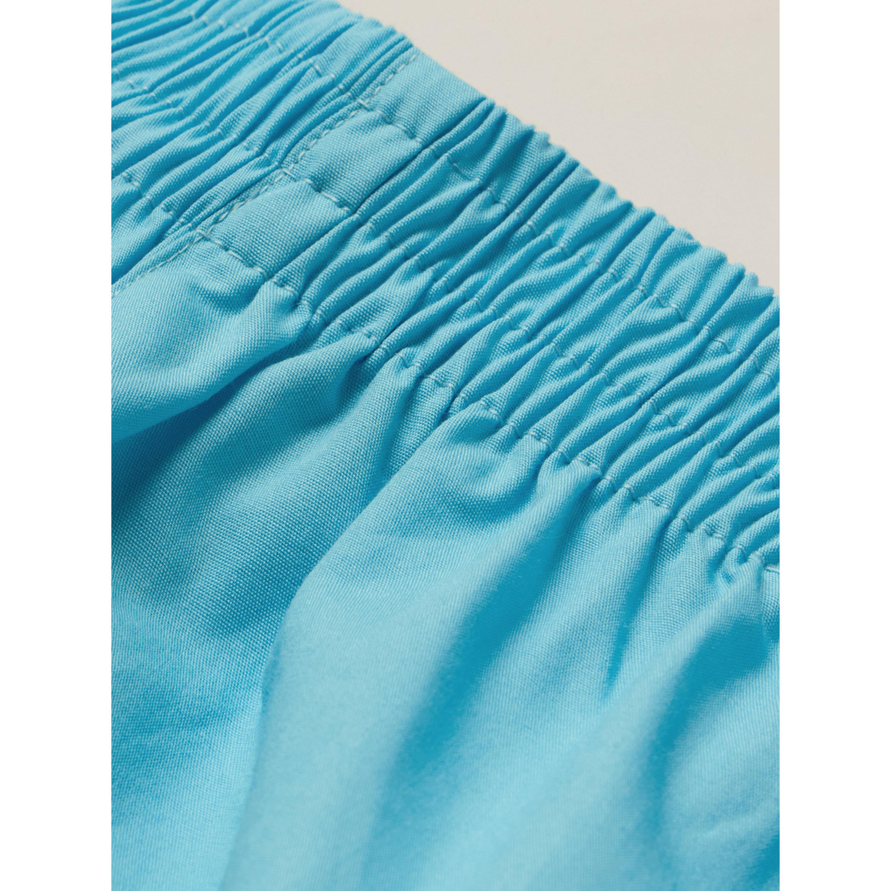 شورت كاجوال أزرق بتطريز باور بوف غيرلز-women-clothing-shorts-image-6