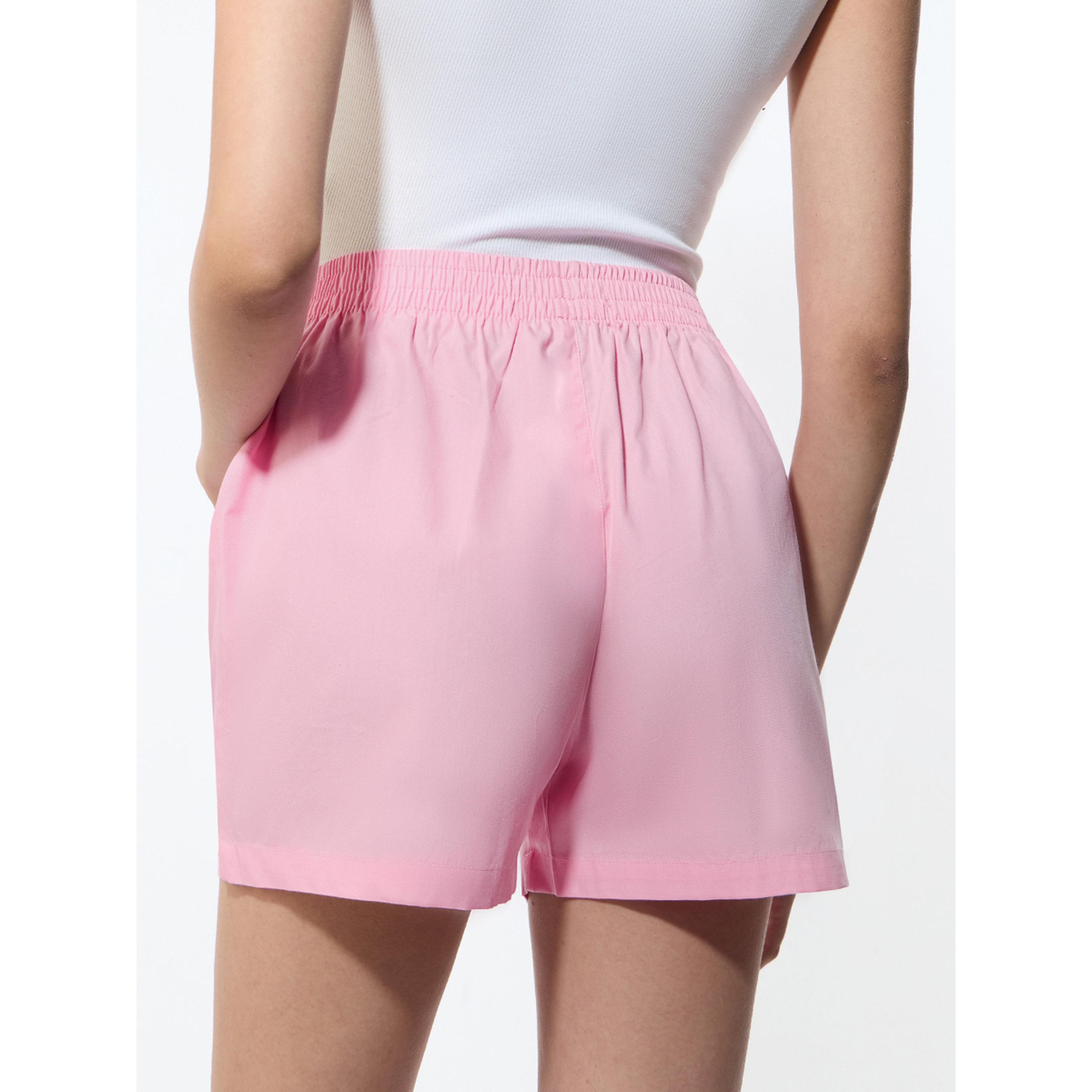 شورت كاجوال وردي سادة بتطريز باور بوف غيرلز-women-clothing-shorts-image-4